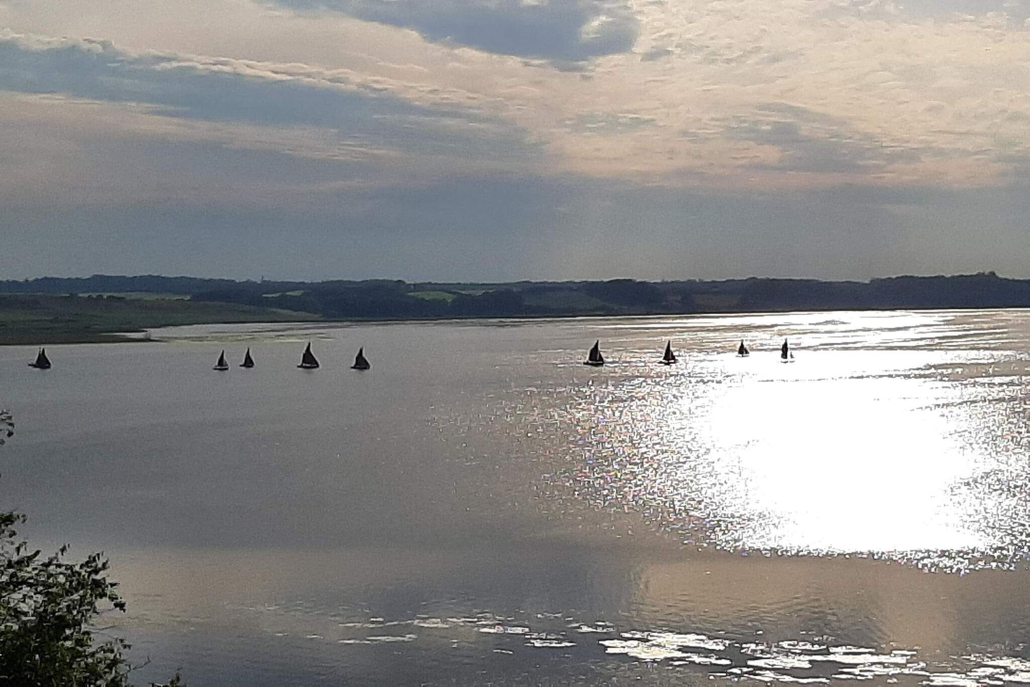 Modern toevluchtsoord met uitzicht - Waterzicht