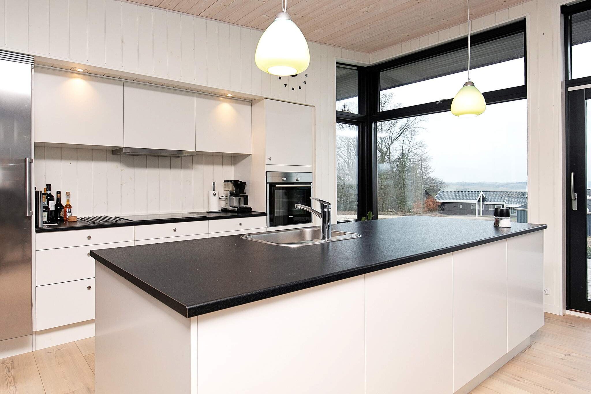 Modern toevluchtsoord met uitzicht - Binnen