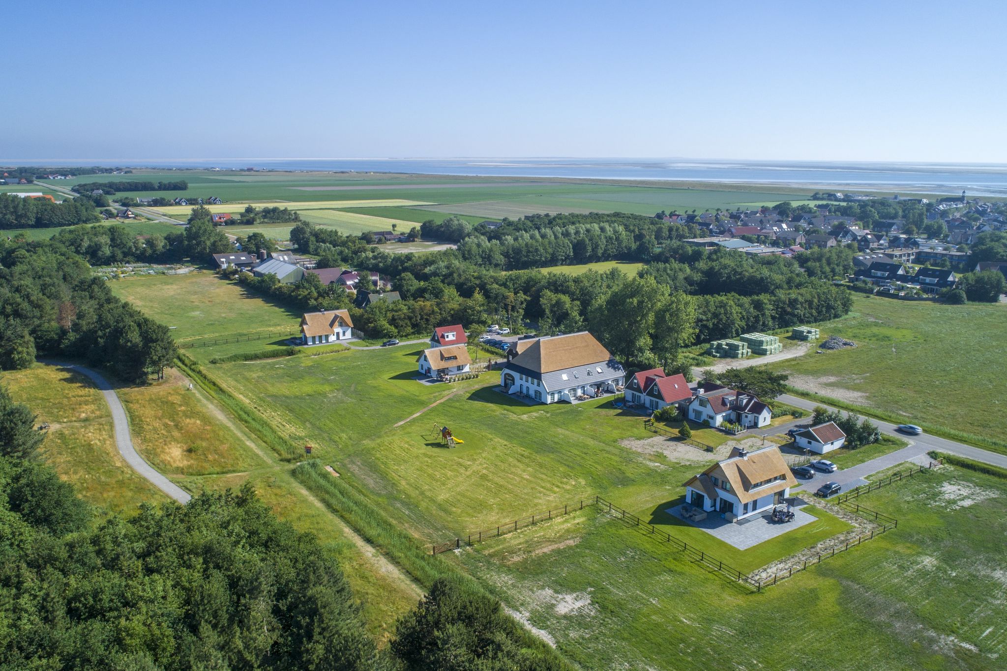 Rustikaler Bauernhof in Texel mit Terrasse