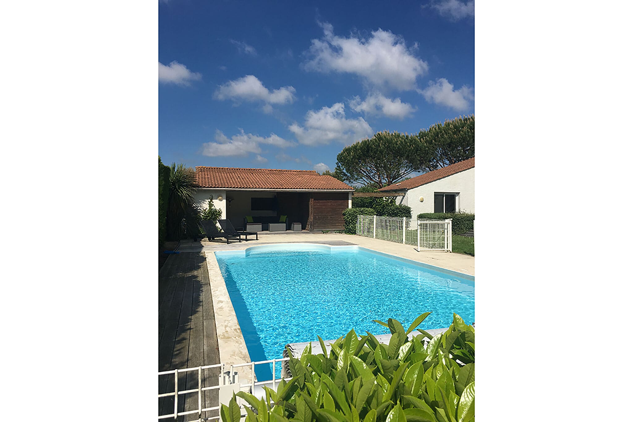 Moderne Villa mit privatem Pool in Poitou der Charente