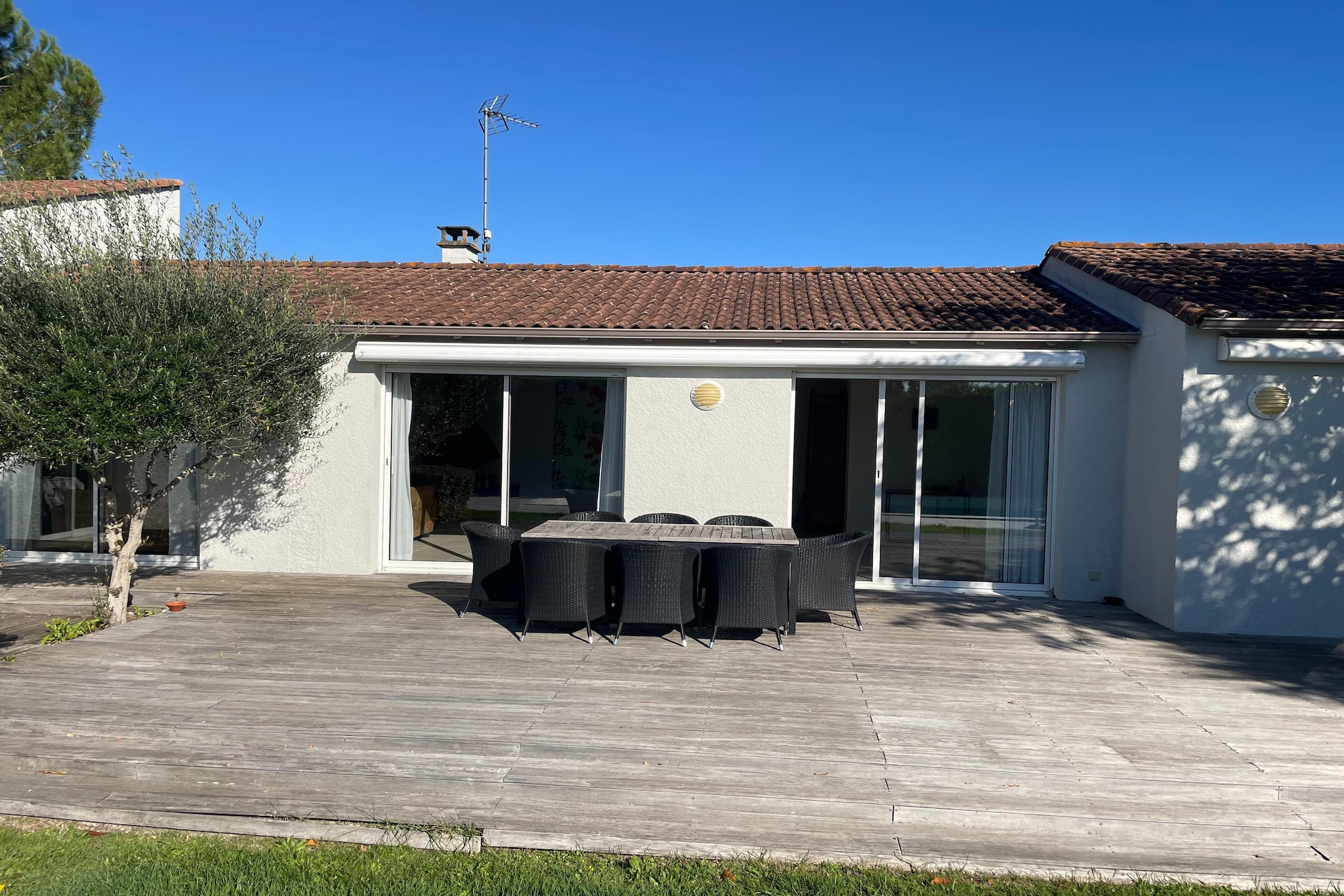 Villa Petite Champagne-Terrasse/Balkon