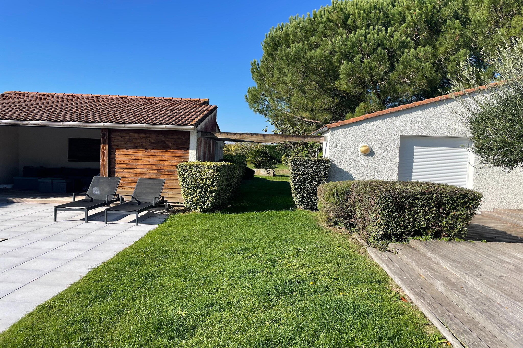 Villa Petite Champagne-Terrasse/Balkon