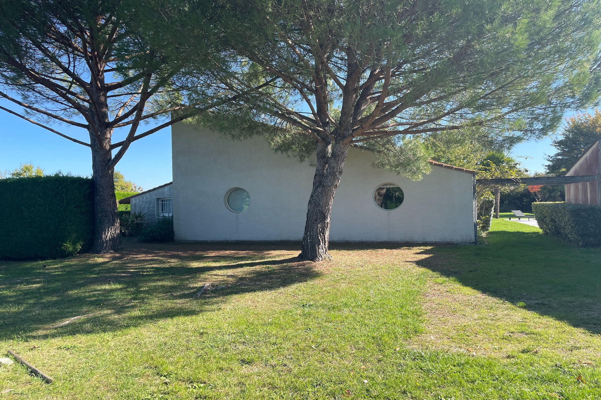 Villa Petite Champagne-Garten Sommer