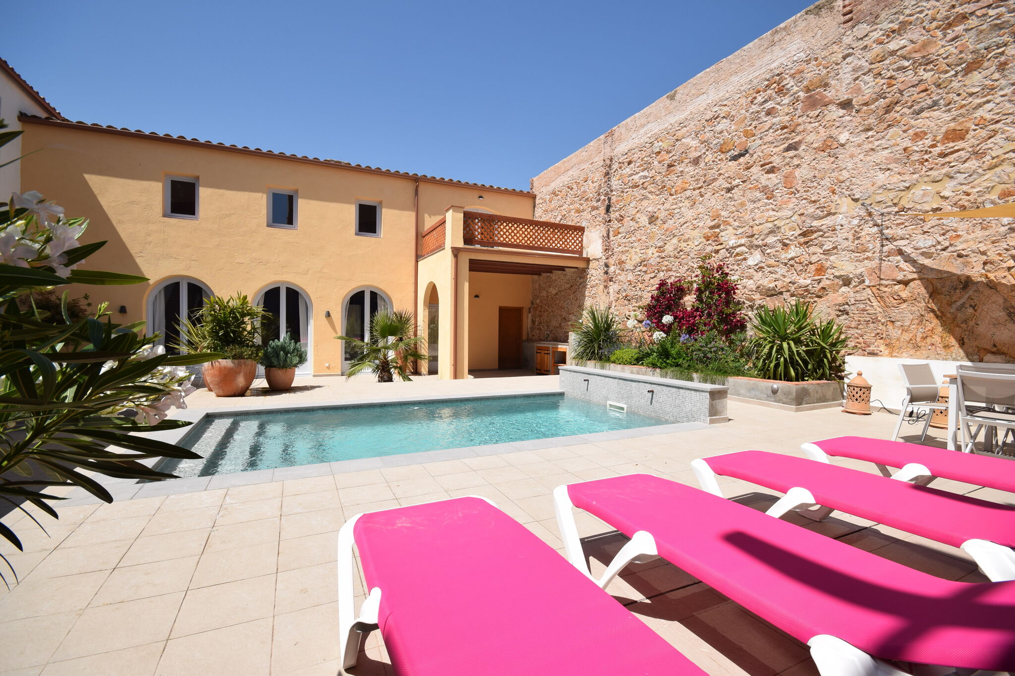 Lovely holiday home in Sant Feliu de Guixols with pool