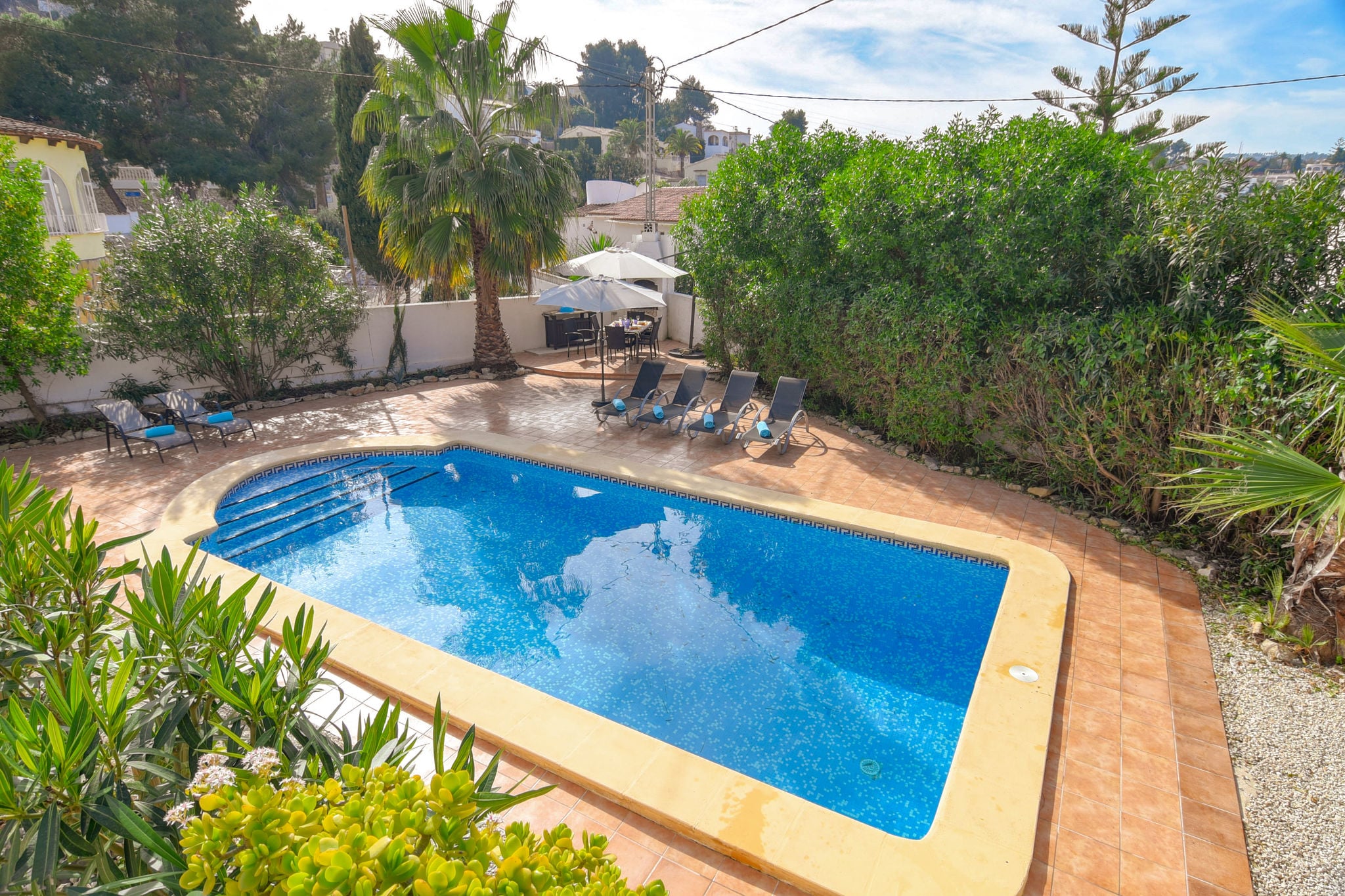 8pp Villa mooie locatie, zwembad en terrassen, dicht bij de mooiste strandjes