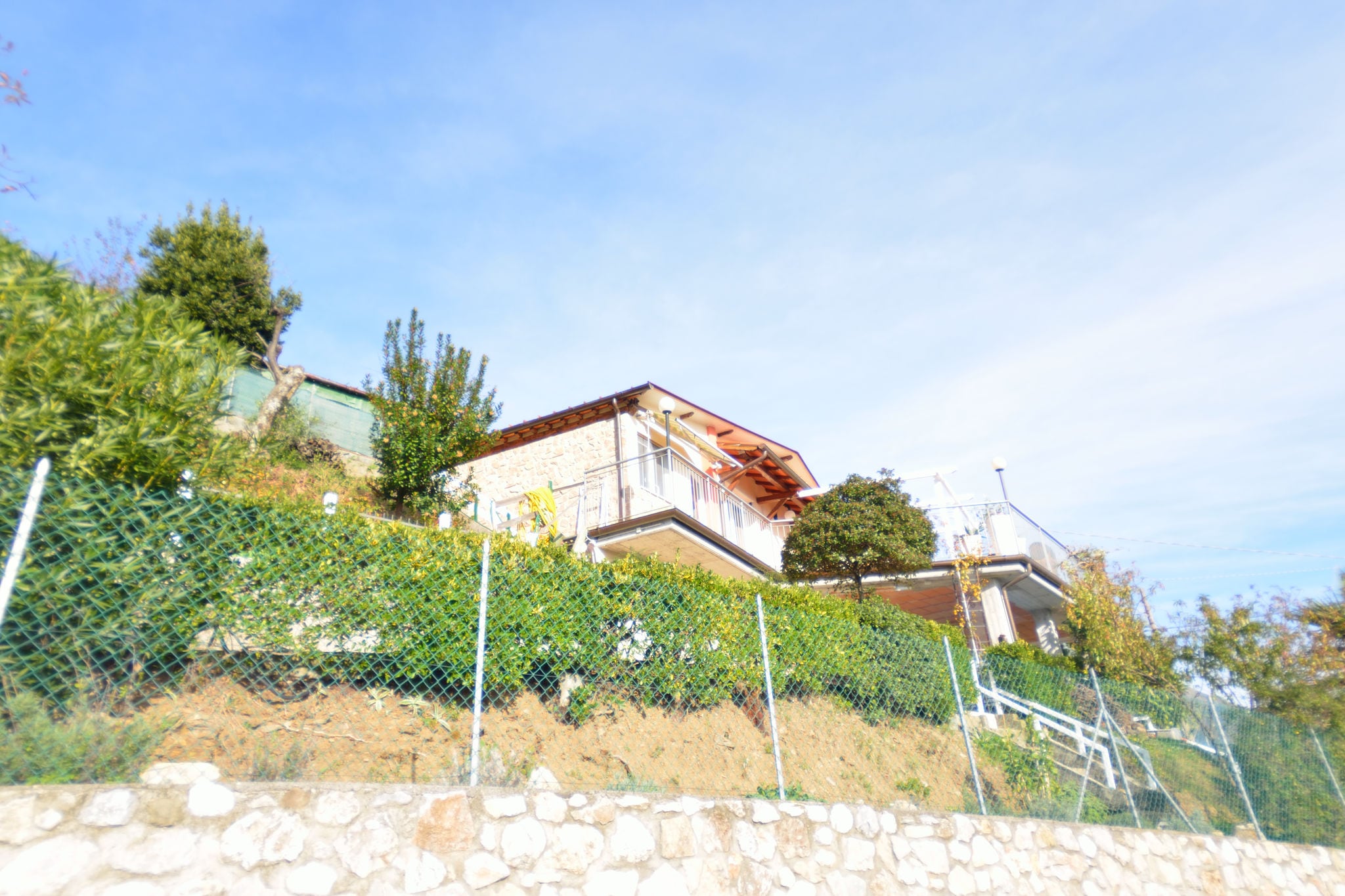 Comfortabel huis met panoramisch terras, op een paar km van de stranden