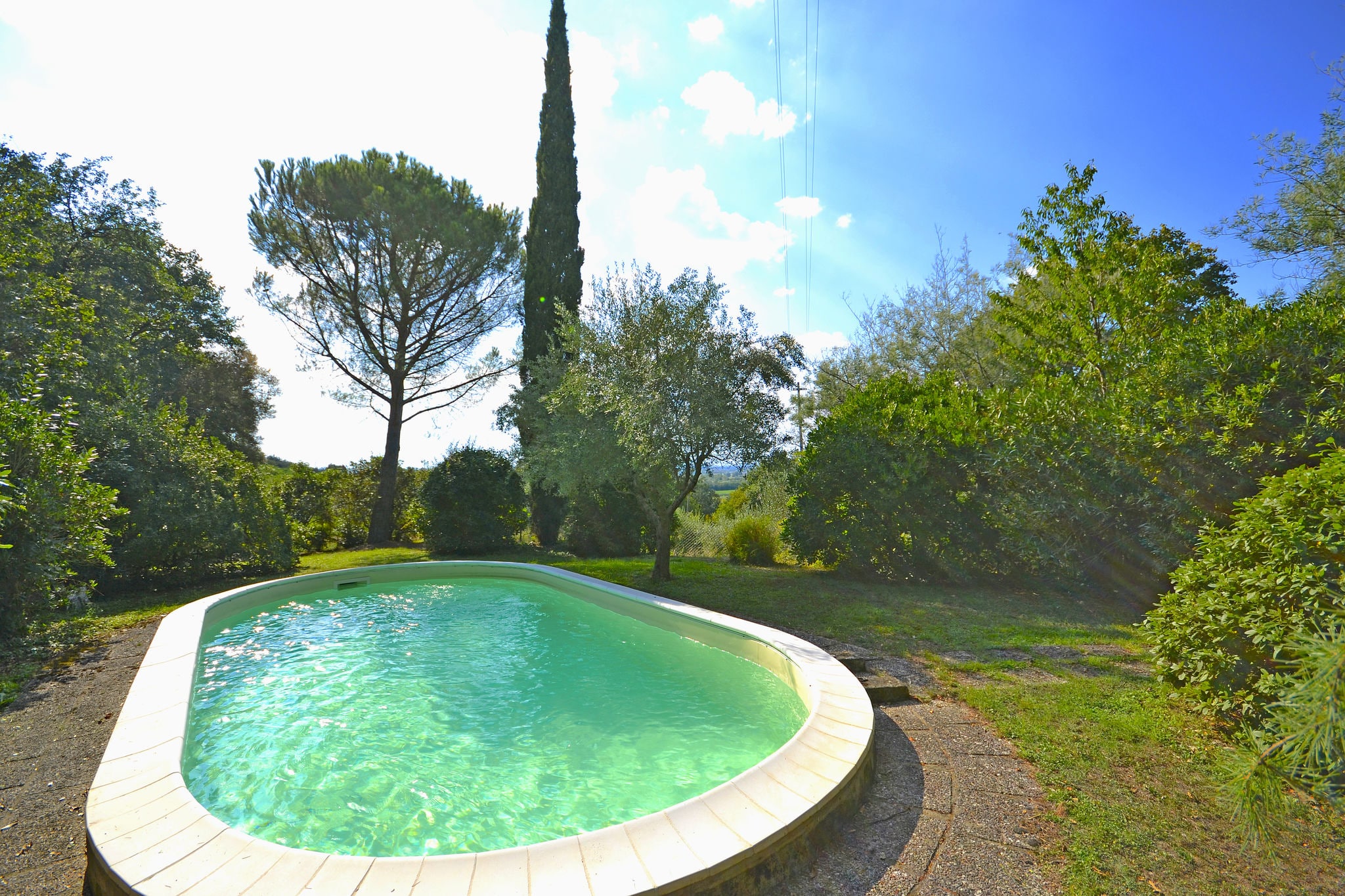 Villa with private swimming pool in the hills near Cortona