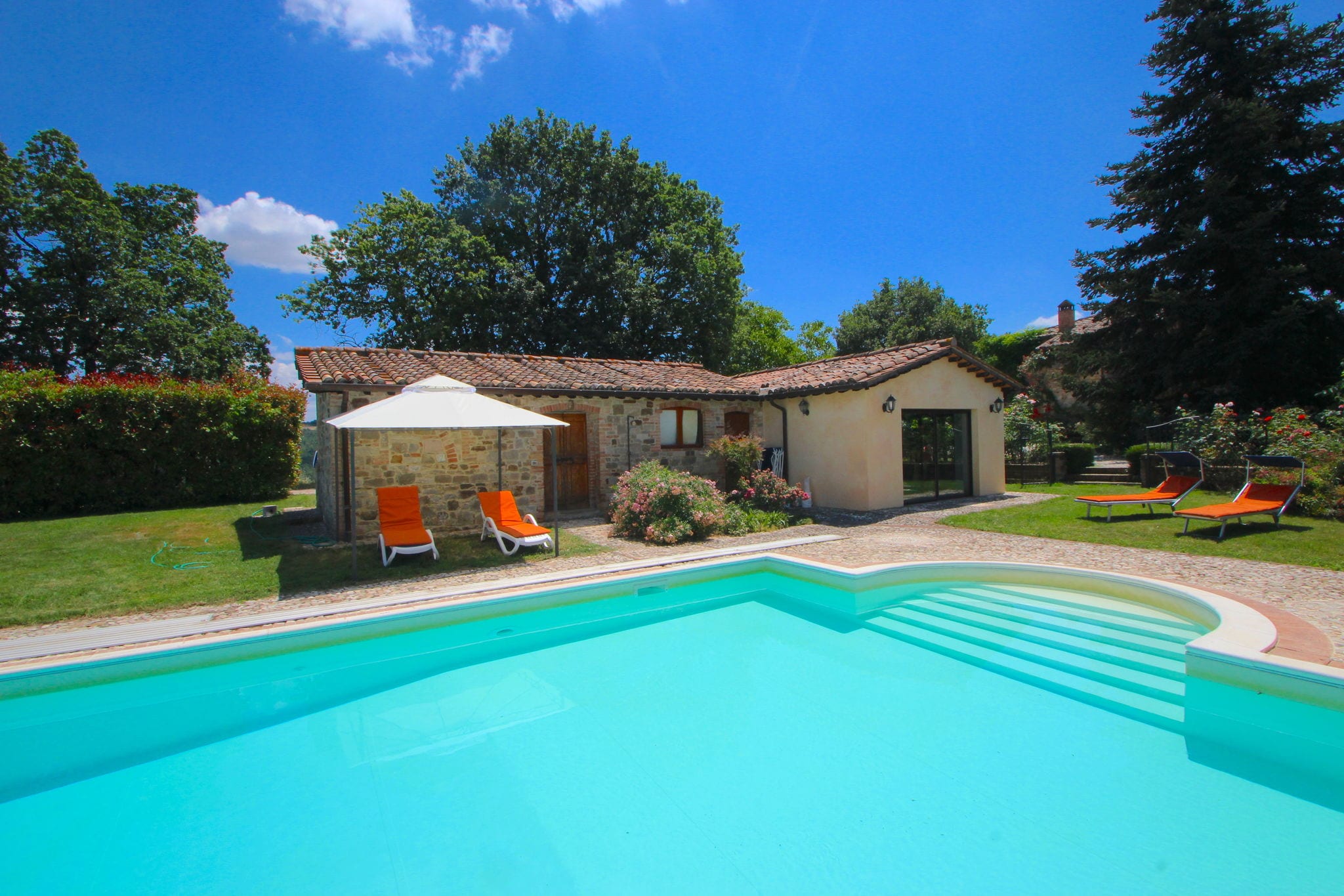 Prachtige villa in de heuvels van Umbrië met een privézwembad