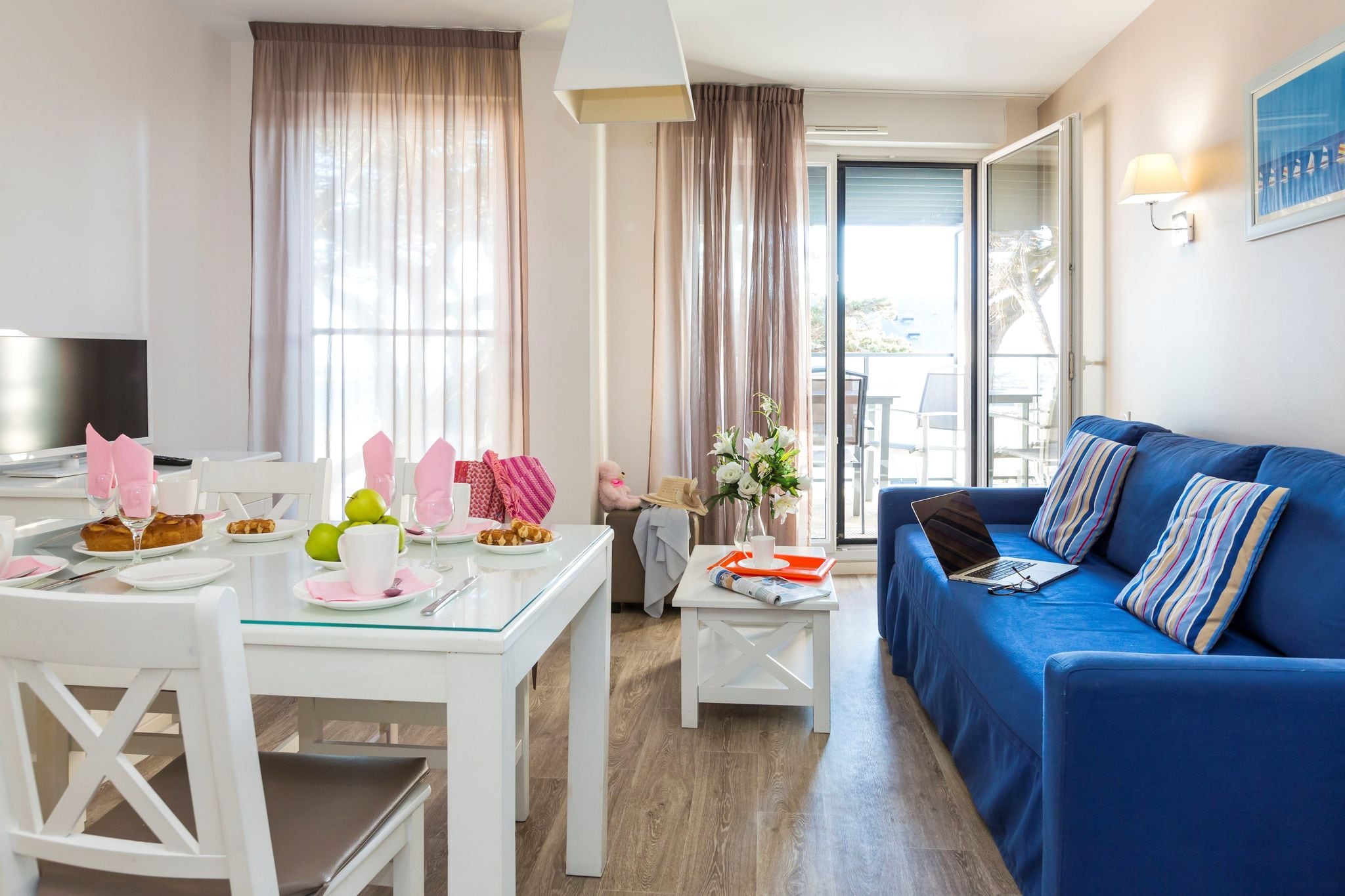 Comfortable studio with a balcony or terrace near the beach