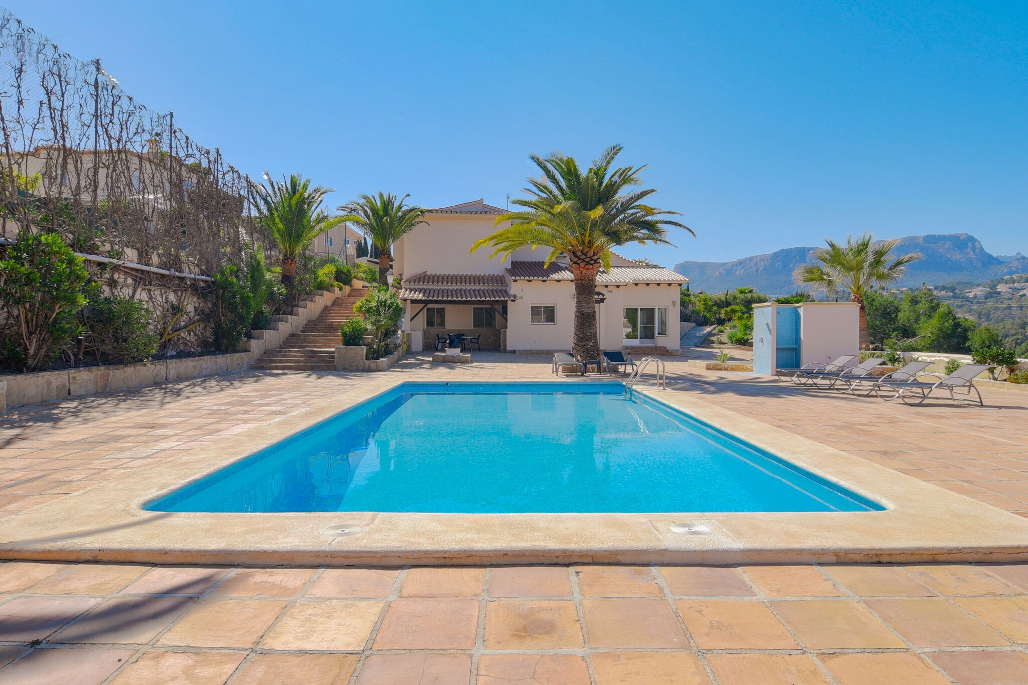 Belle villa avec piscine privée près de la mer à Calpe