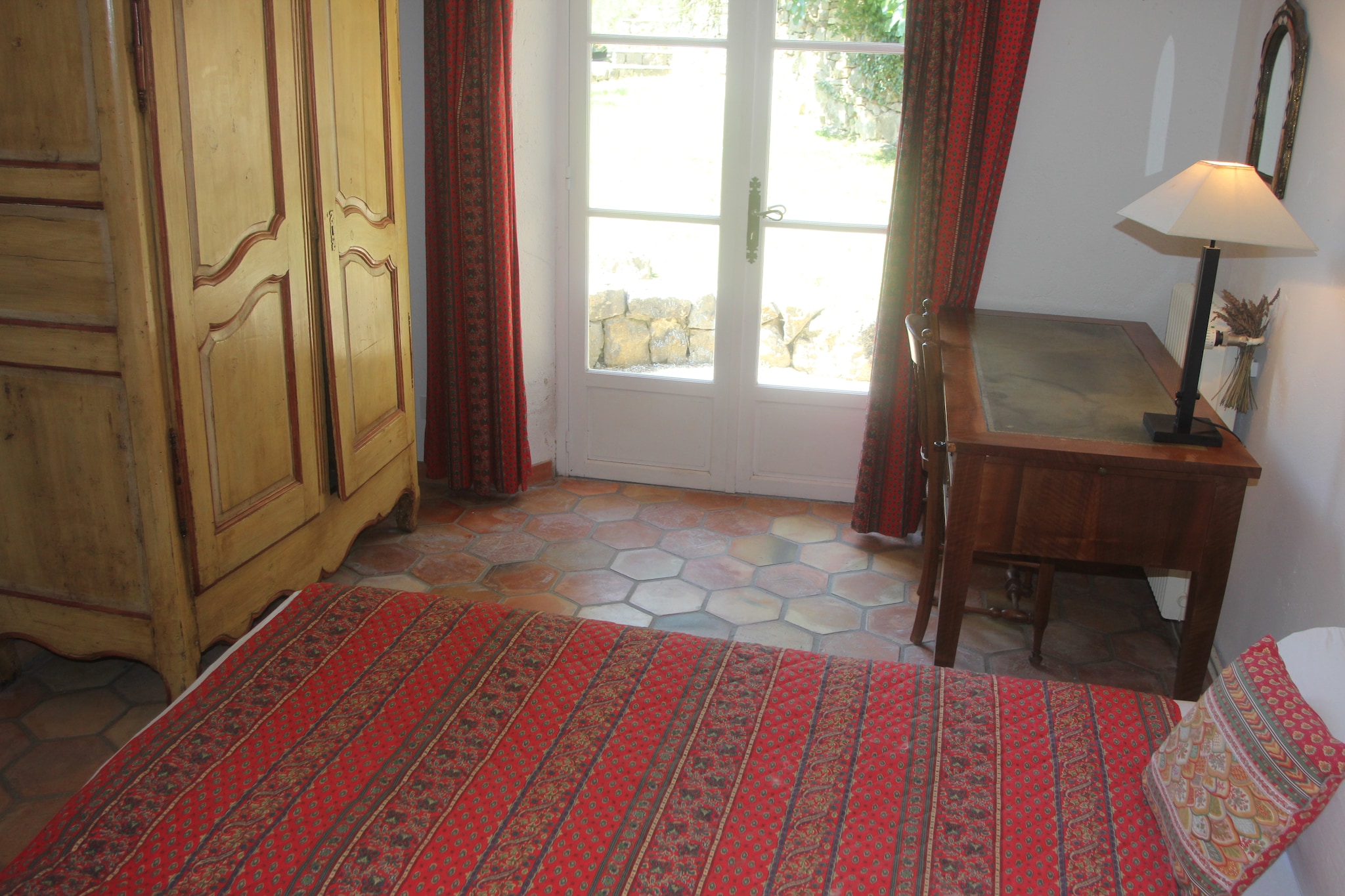 Lavagne-Bedroom