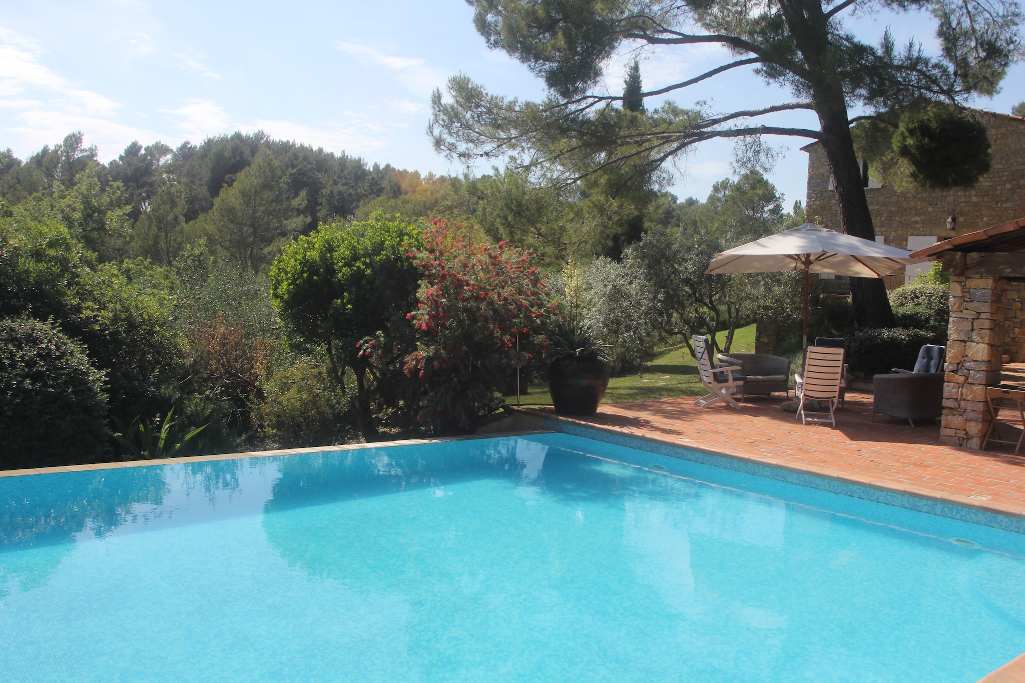 Lavagne-Pool