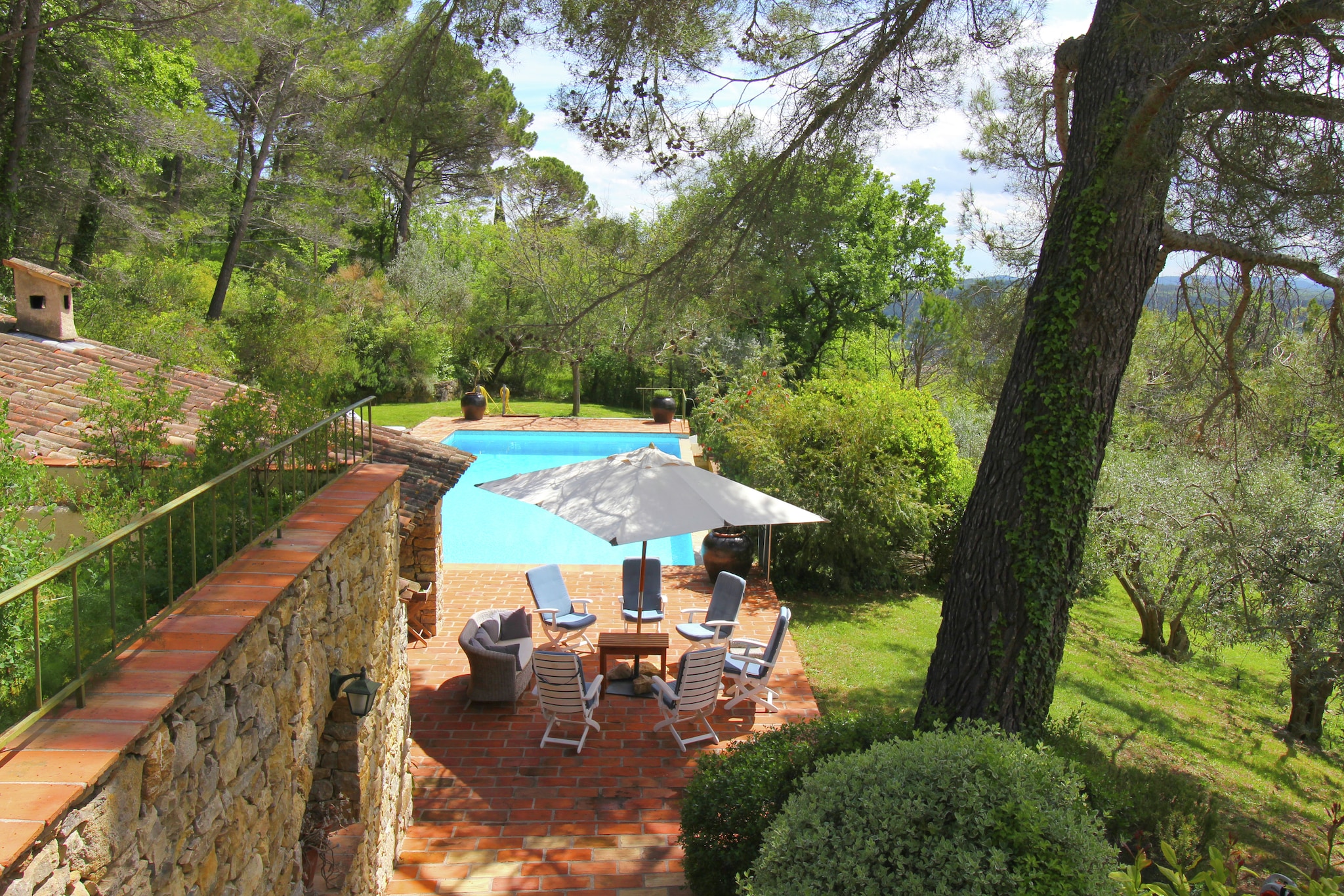 Lavagne-Pool