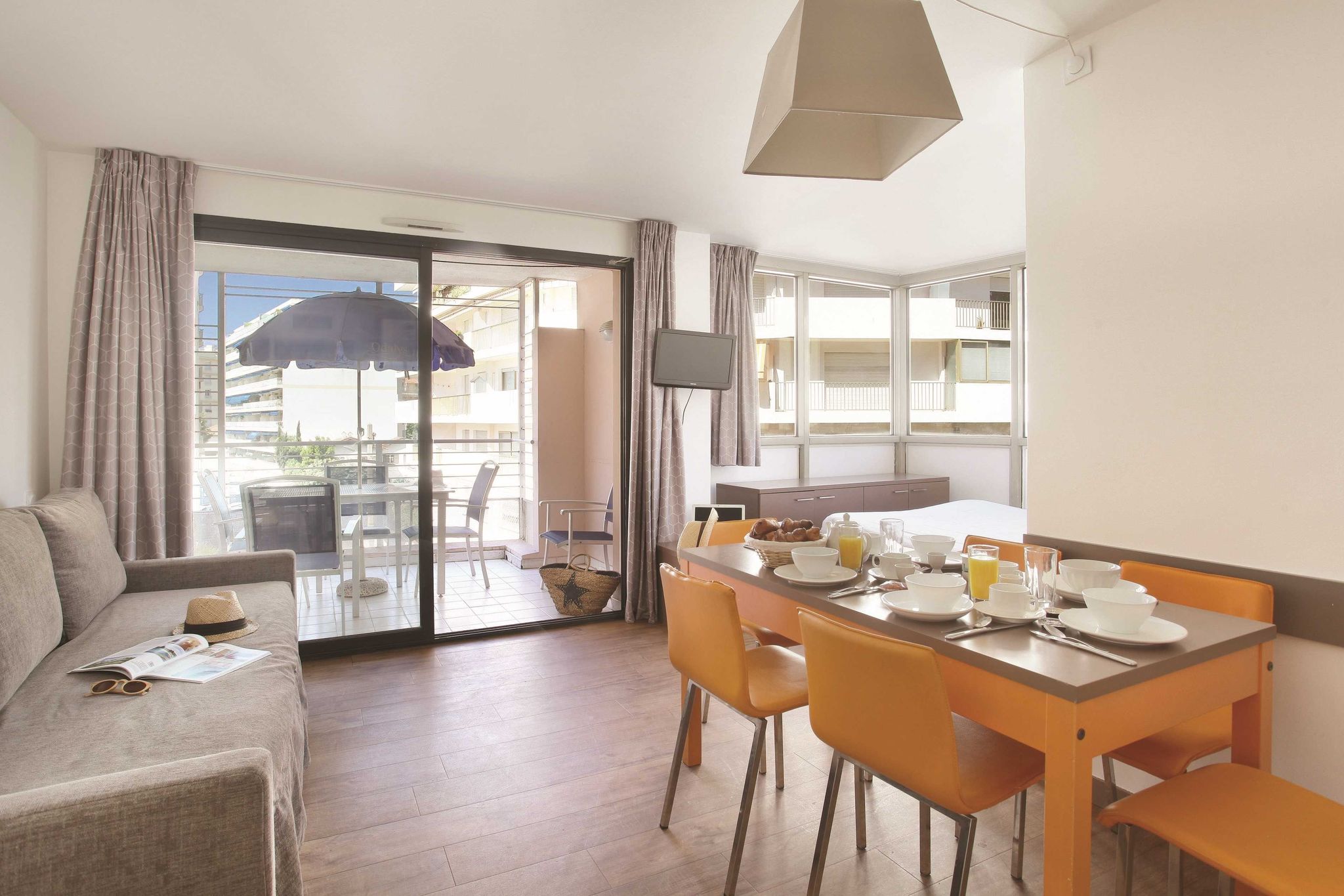 Neat apartment with air conditioning in the heart of Cannes