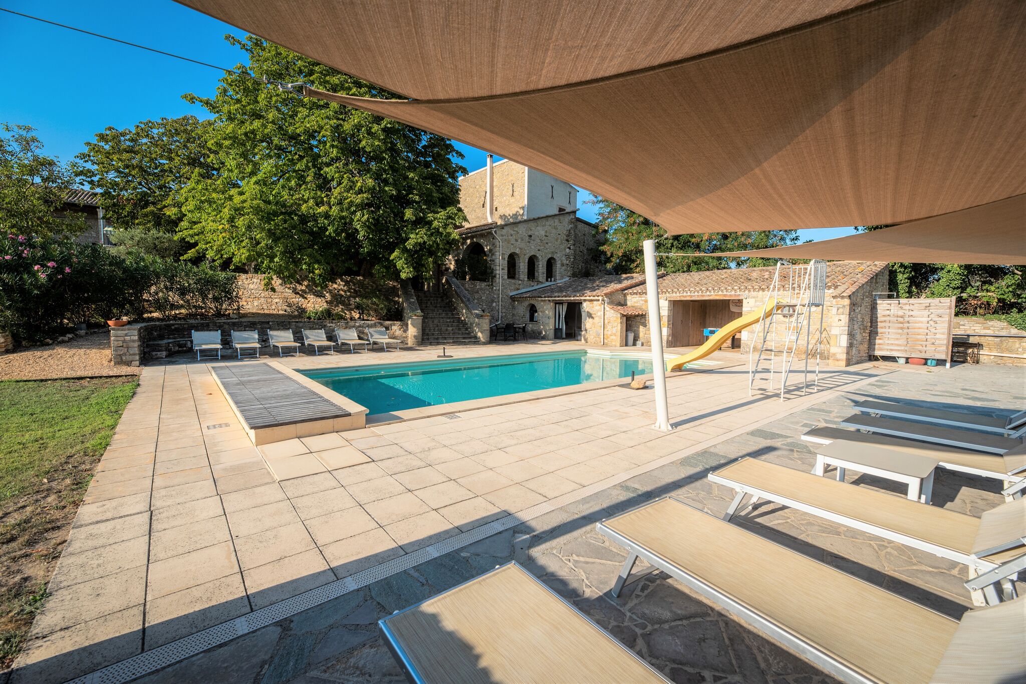 Maison de vacances piscine chauffée à Saint Marcel-de-Careiret