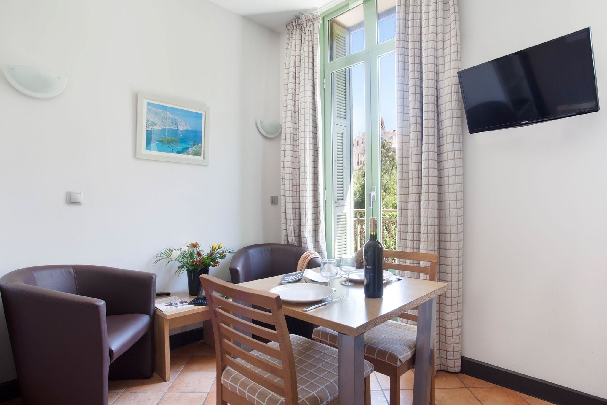 Stately apartment in a former hotel in the heart of Nice