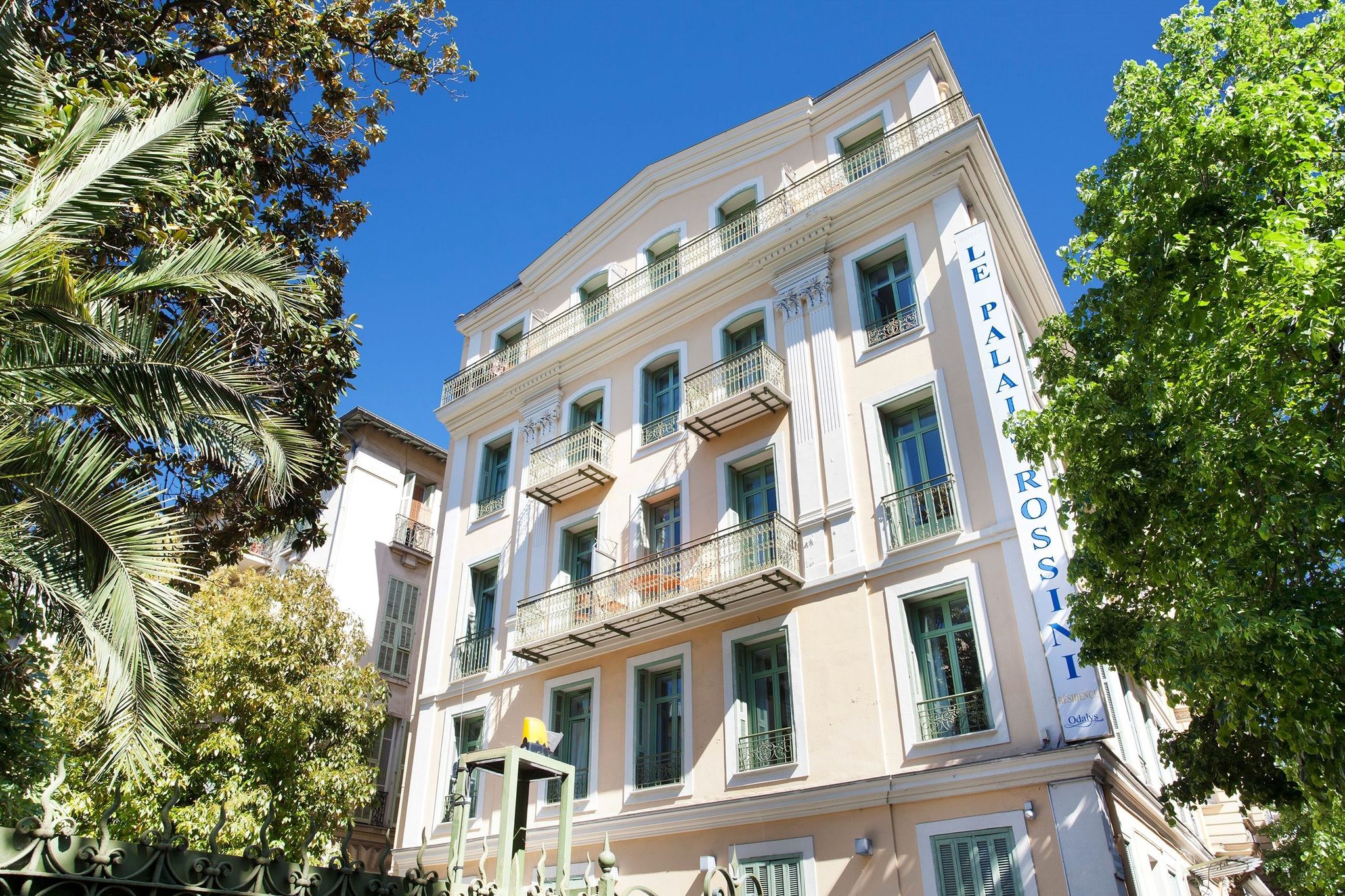 Prächtiges Apartment in einem Hotel im Herzen von Nizza