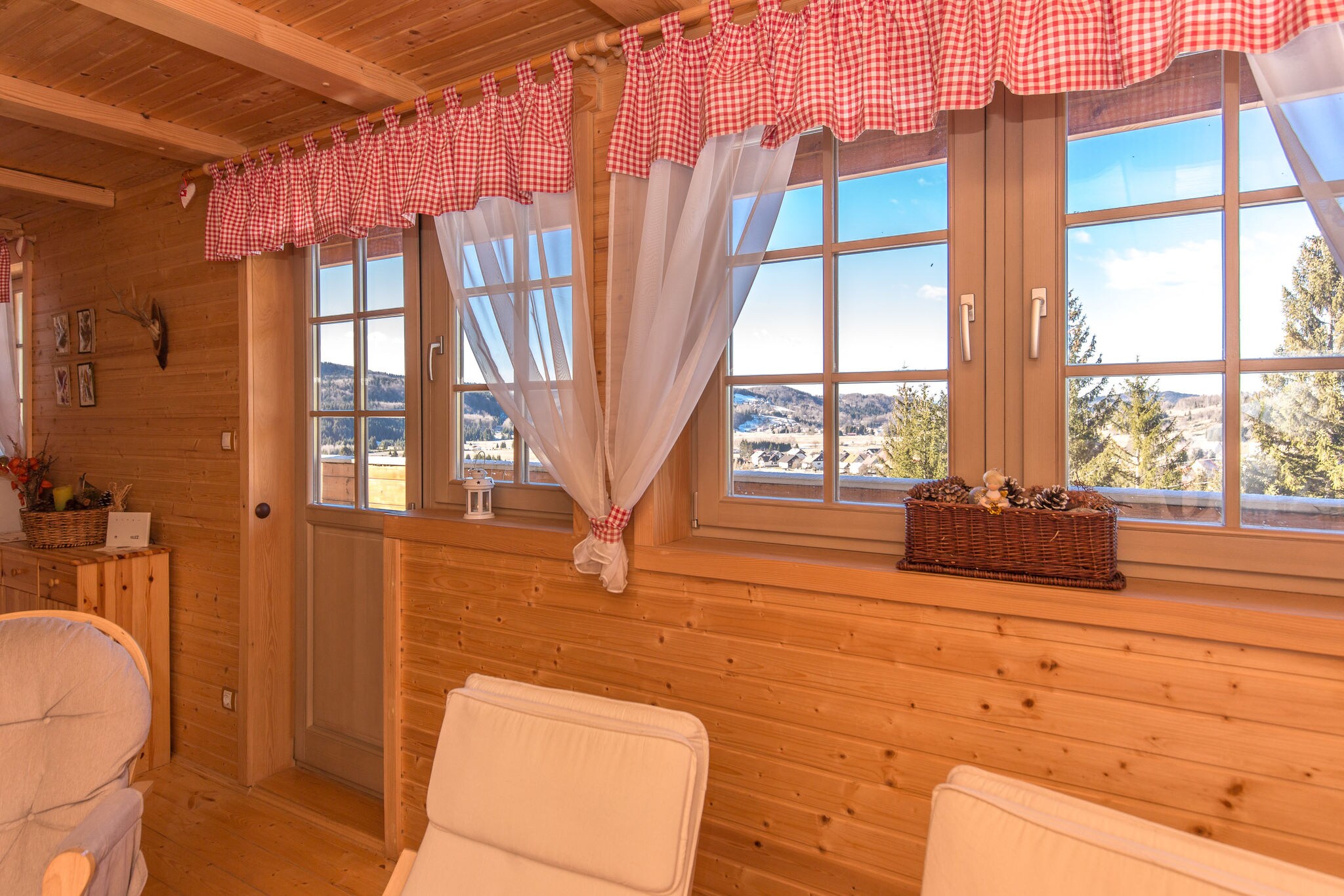 Heerlijk vakantiehuis 4 slaapkamers mooi panoramisch uitzicht taverne open haard
