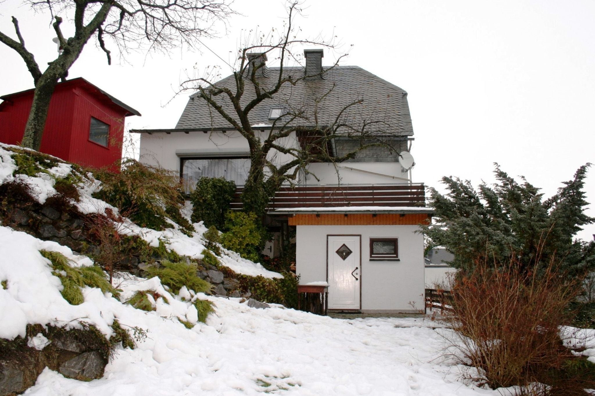 Groot vakantiehuis in Willingen met eigen tuin en meerdere terrassen