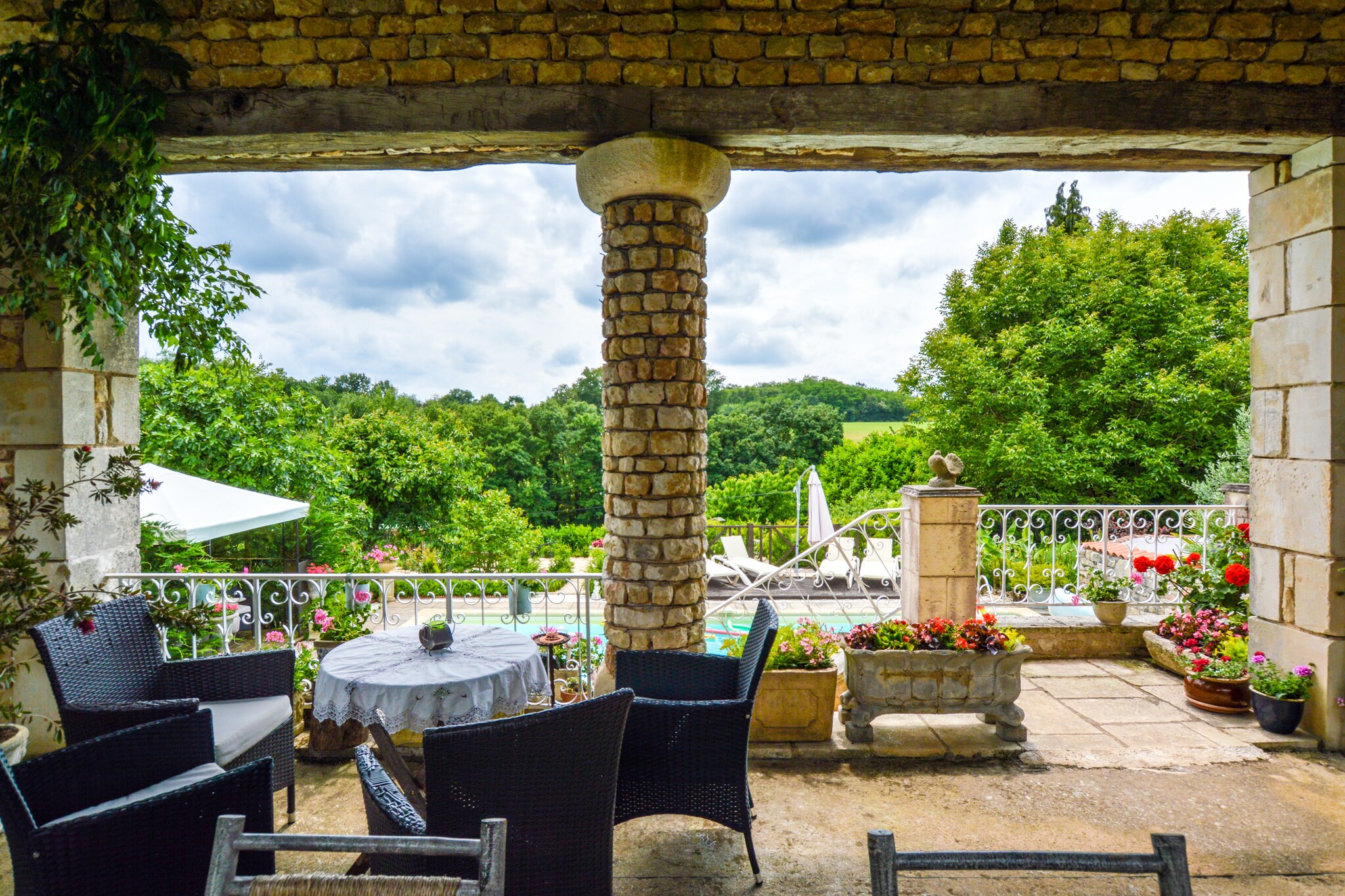 Maison de vacances cosy à La Forêt-de-Tessé. Piscine privée