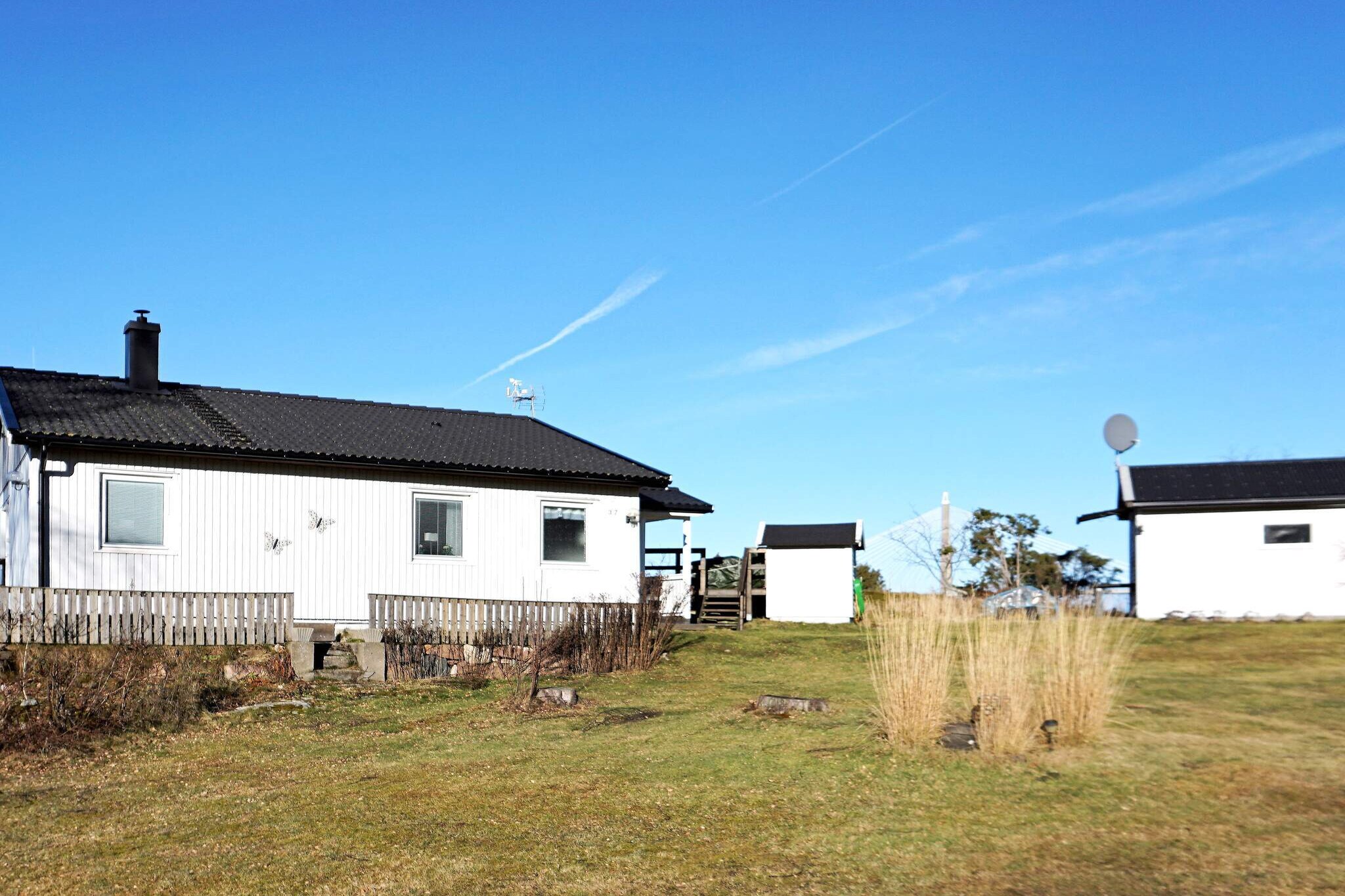 This house is perfectly located with incredible ocean views right next to the water on AmmenÃ¤s. Only an hours drive to the beautiful towns of Lysekil, SmÃ¶gen, FjÃ¤llbacka, Hamburgsund and Grebbestad. 75 km to Gothenburg. The house is welcoming with a cozy fire place, large windows with views of the ocean and two comfortable bedrooms. Outside the house are plenty of possibilities for play and recreation on the lawn, as well as mindful relaxations on the terrace. A swim in the salty ocean water is only 2 mins walk away. Here you'll also have fishing access. No company bookings on this holiday home!