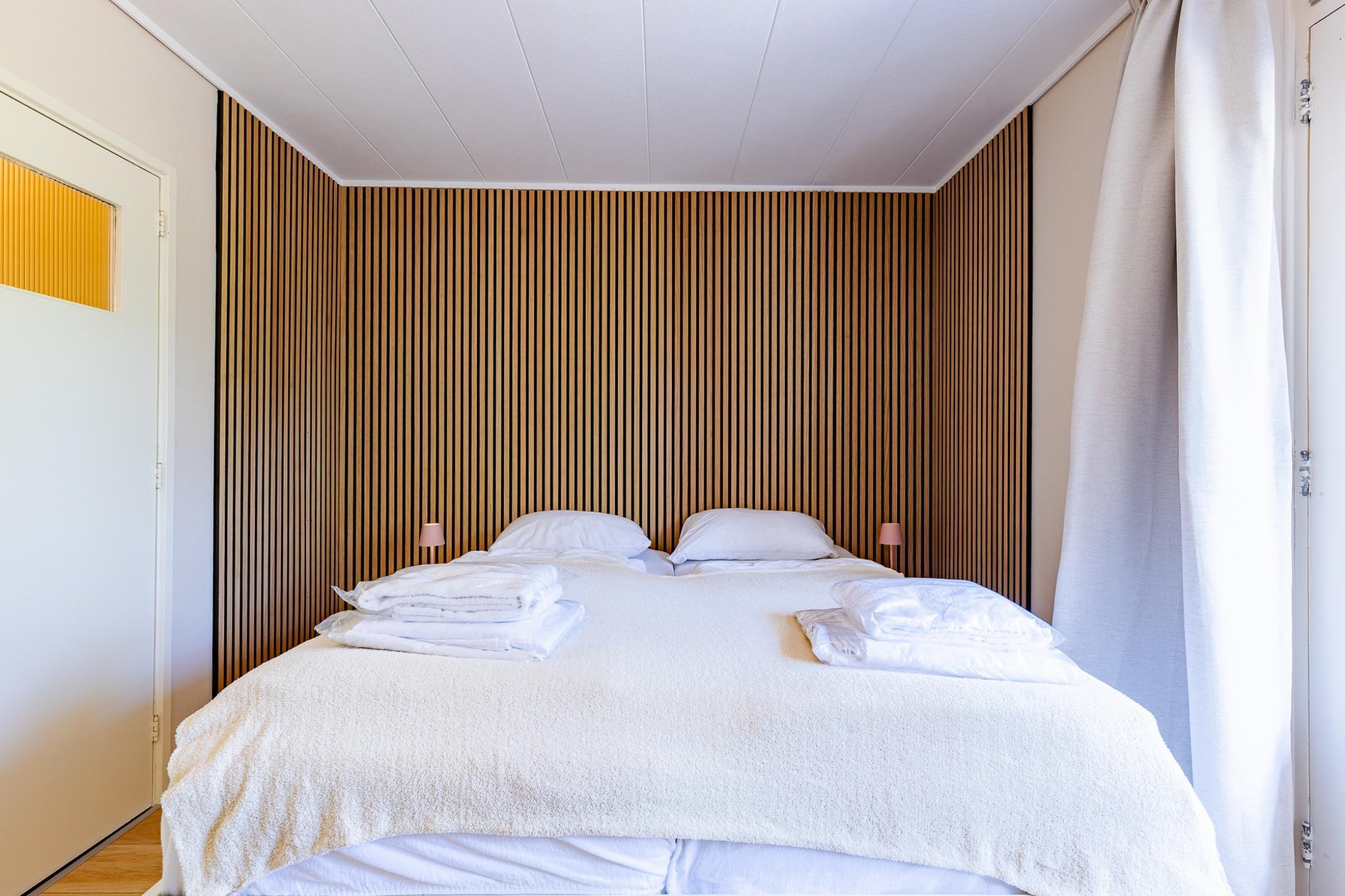 Appartement Burg van Woelderenlaan-Bedroom