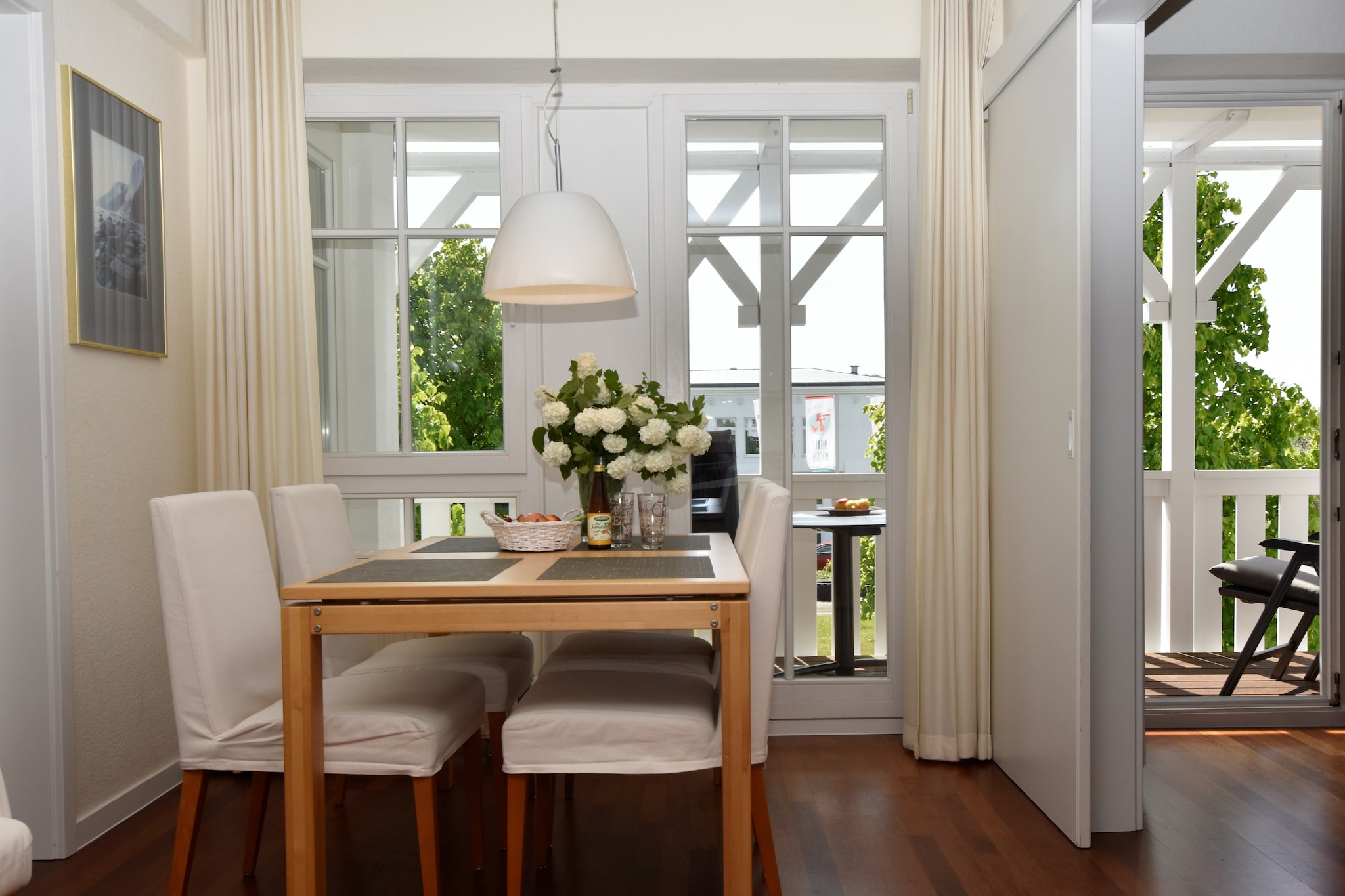 Charmante Inselwohnung/ 2 Balkone-Eetkamer