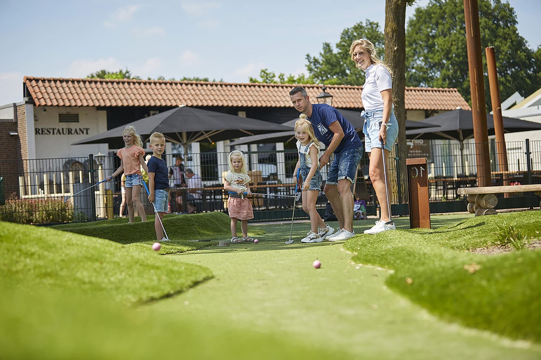Buitenhof De Leistert 20-Parkfaciliteiten