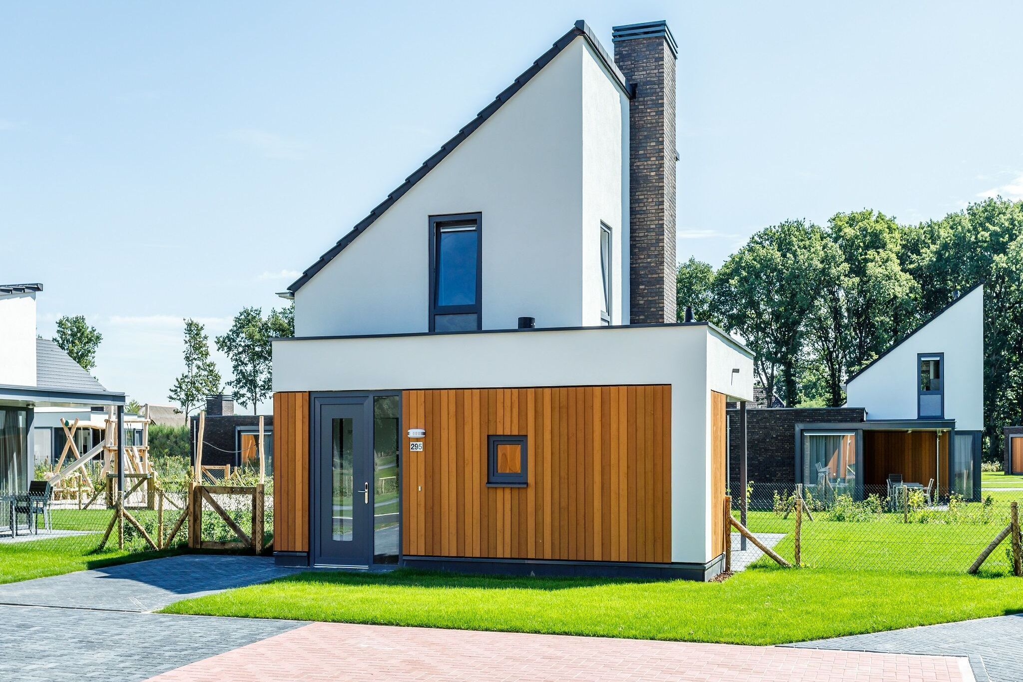 Villa met med kinderkamer in Limburg