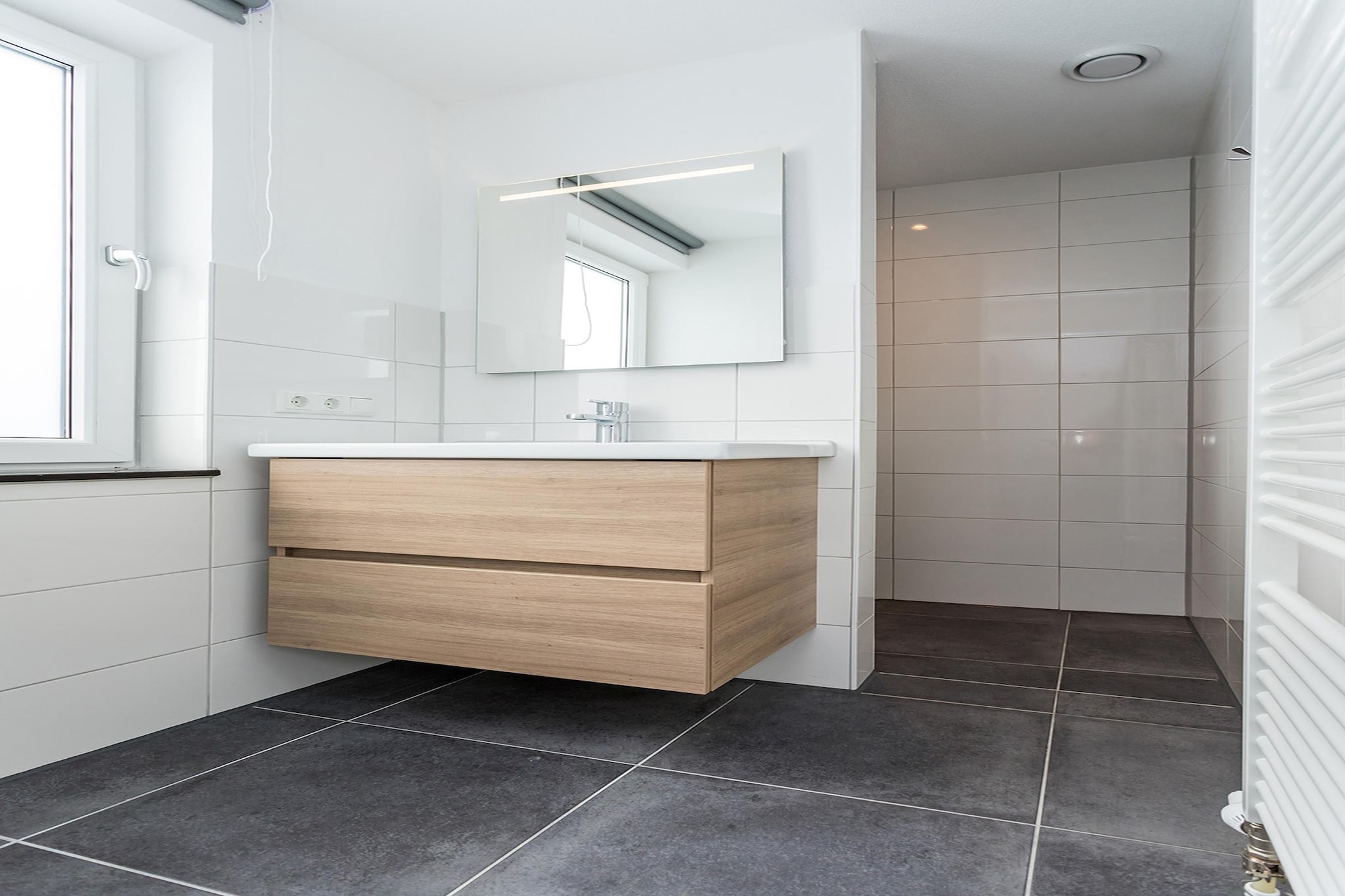Buitenhof De Leistert 23-Badkamer