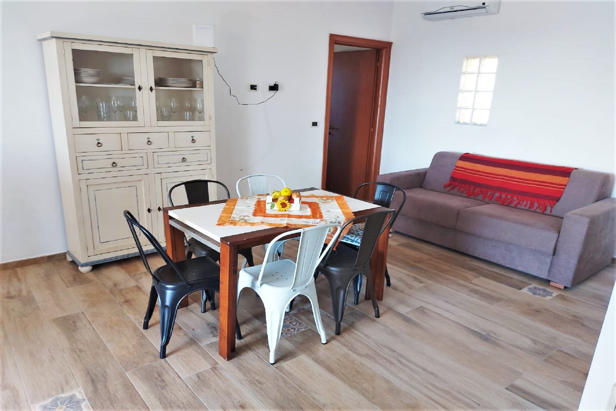 Appartamento Piano Terra-Woonkamer
