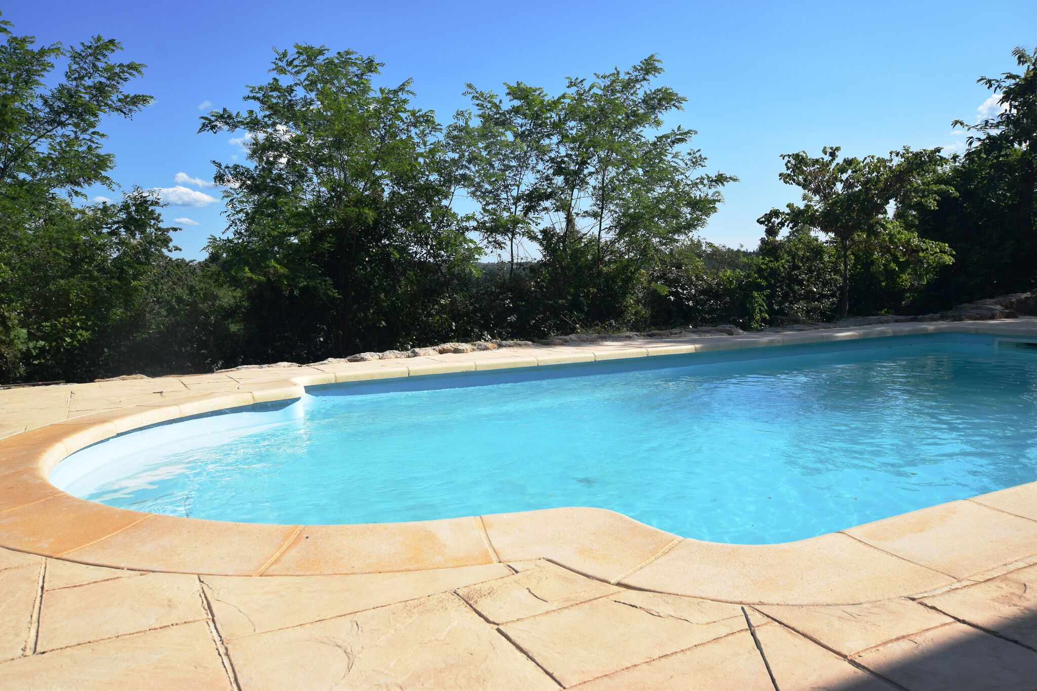 Villa spacieuse à Joyeuse avec piscine