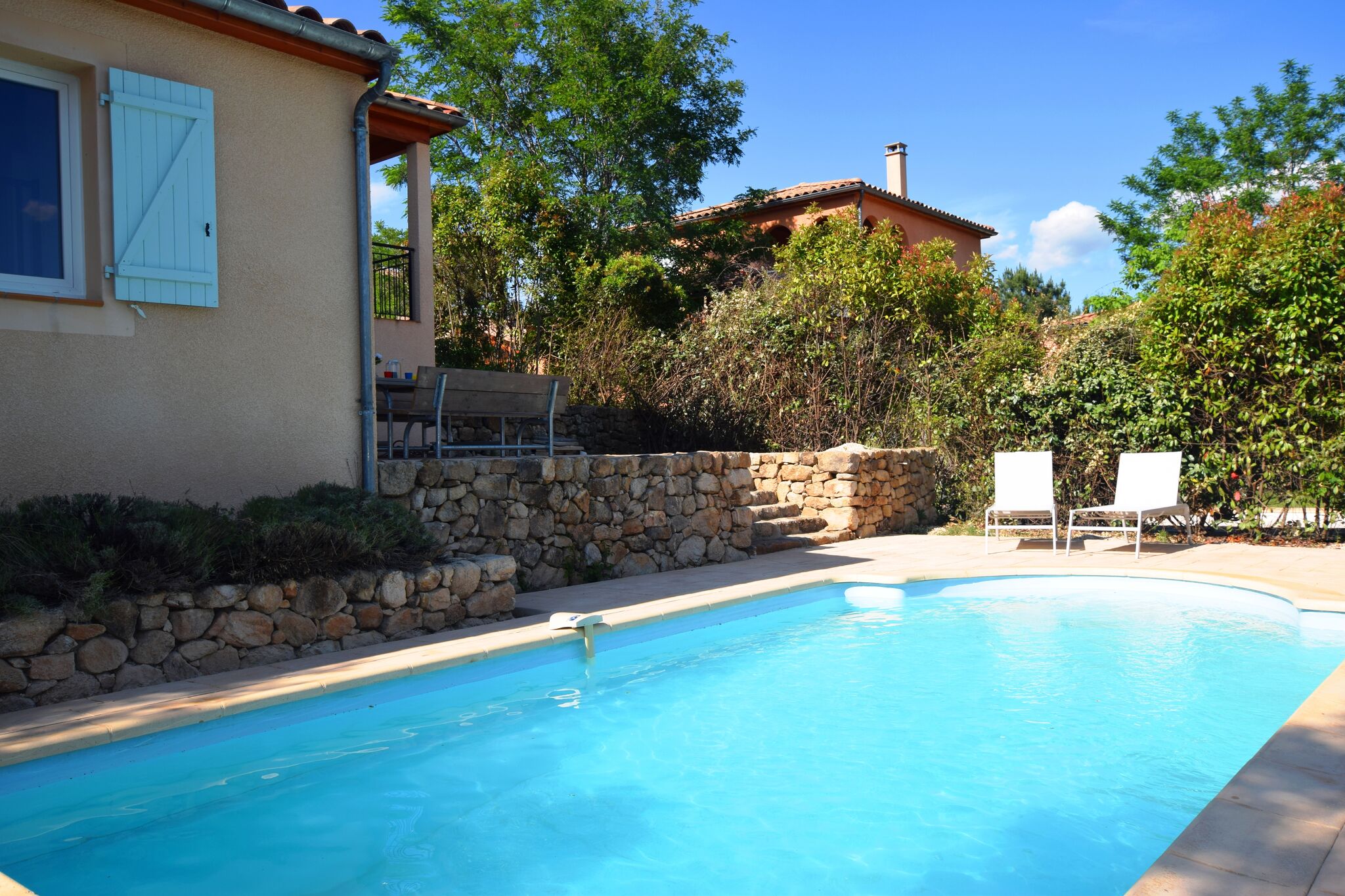 Großzügige Villa in Joyeuse mit Swimmingpool