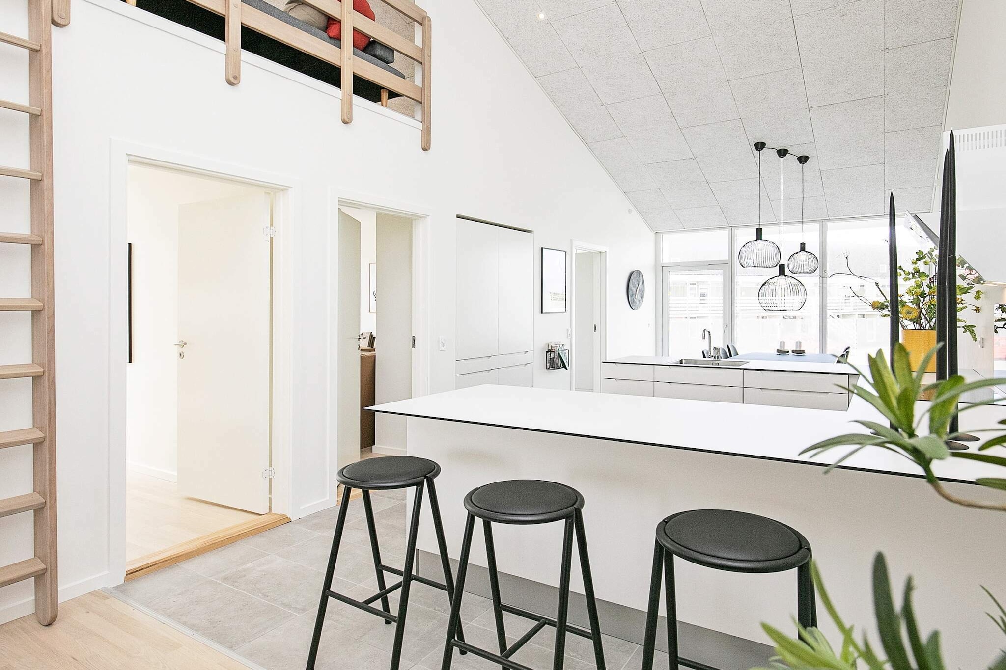 This attractive luxury apartment with plenty of space for 6 people is from 2019 and located in the middle of Søndervig. The apartment is located on one of the west coast's best grounds, in the first floor, just approx. 100 m from the beach. The decor is tasteful, exclusive and modern with all the comfort you could wish for. The apartment is located on the 1st floor and has a nice view of the dune landscape from the terrace. There are three bedrooms, 2 with double bed and 1 with bunk bed. There is a hot tub and sauna in the large bathroom. Two large terraces towards resp. east and west so you can enjoy both sunrises and sunsets. The apartment is within walking distance of restaurants and shopping in Søndervig and only approx. 100 m from the beach, the North Sea, fitness and bowling center m.m. Free access to Søndervig's subtropical water park and activity cellar with i.a. billiards and table tennis. Not for rent to youth groups.
A refundable deposit might be charged closer to your check-in date. This deposit covers utilities consumed during your stay and any additional services that may be taken. The final amount will be adjusted based on actual meter readings, actual usage of extra services, and any remaining balance will be refunded within 21 days after checkout.