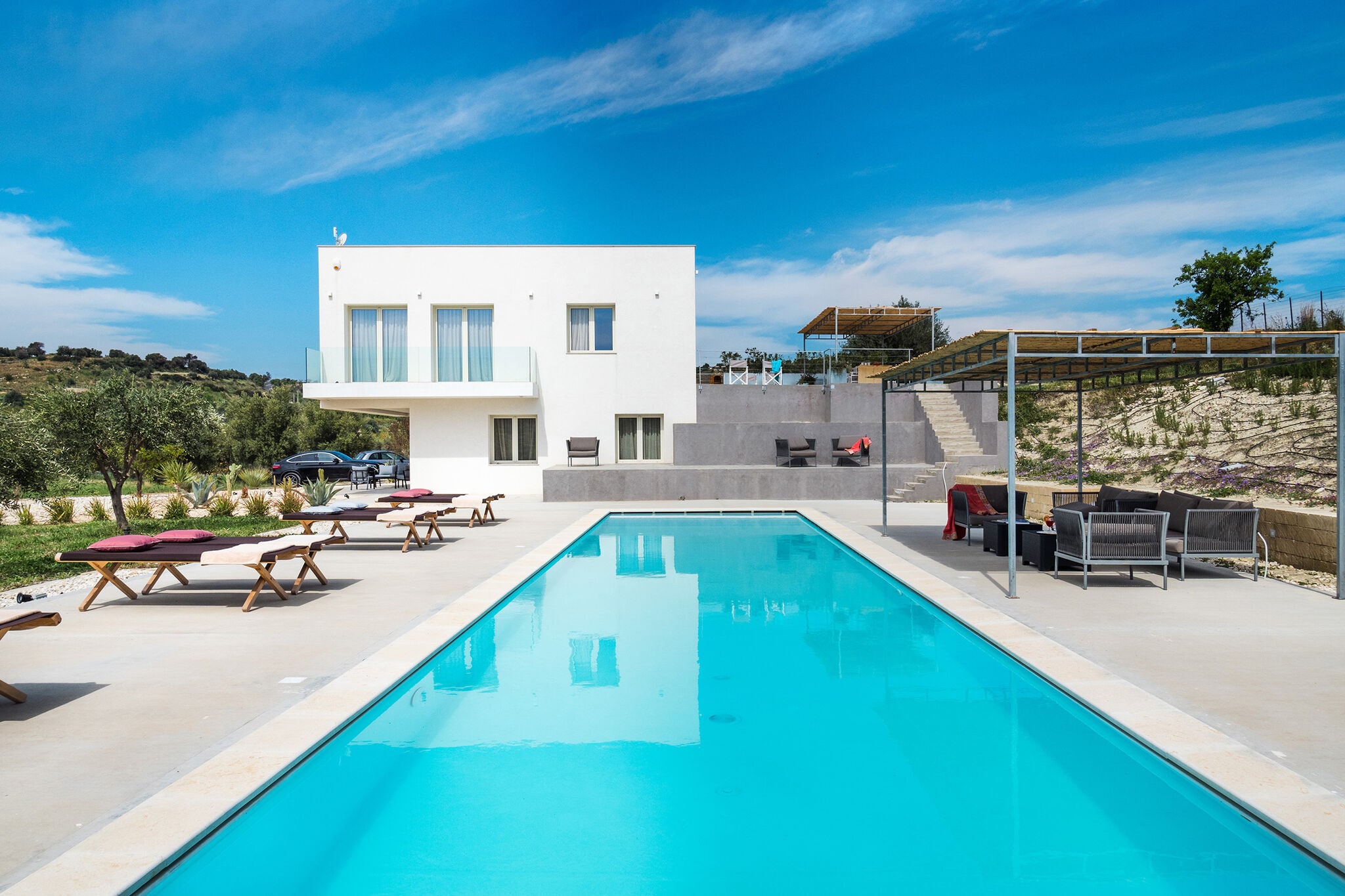 Villa moderne avec piscine en Sicile