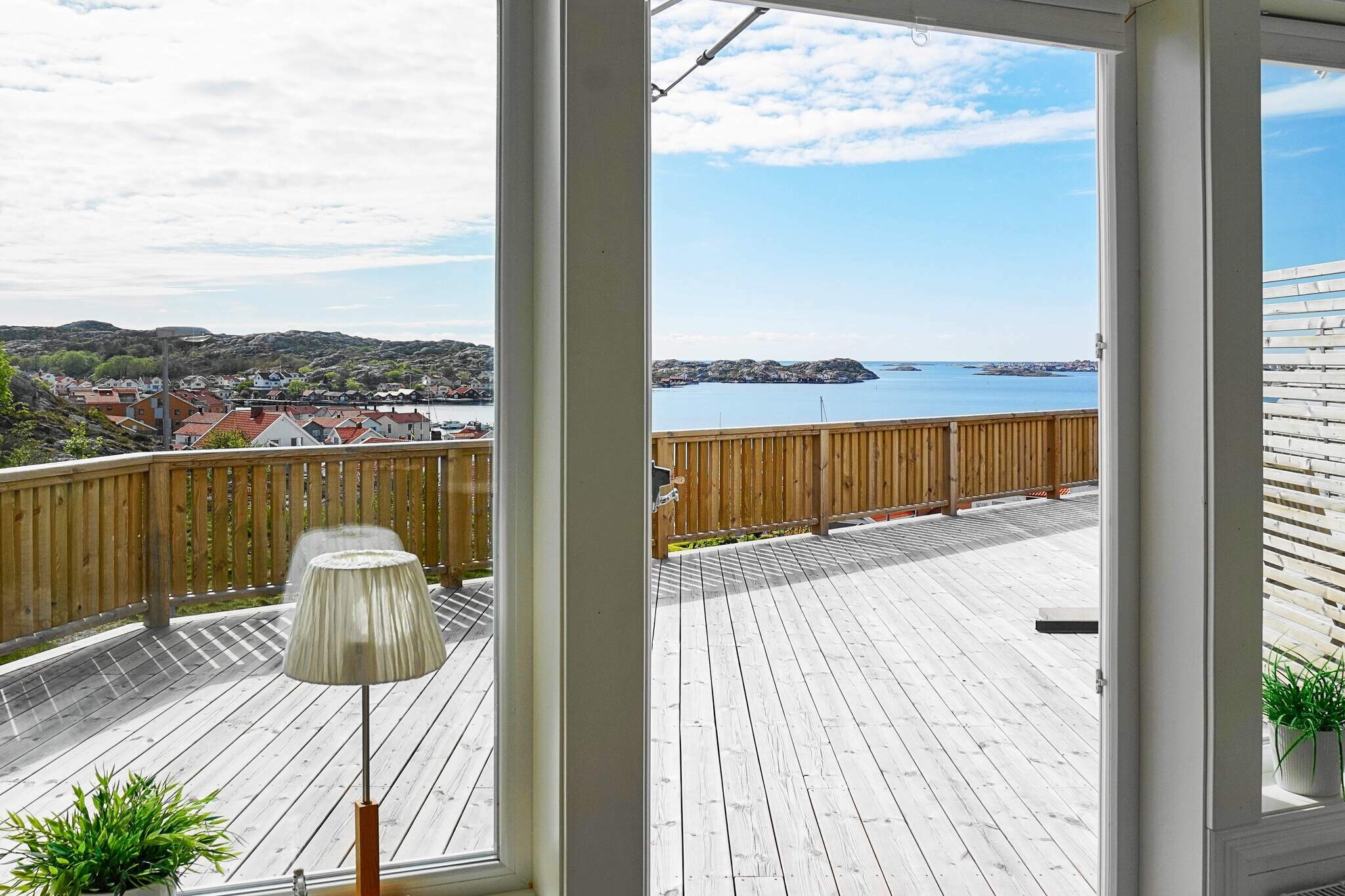 pantry(cooker(2 ring stoves), hood, coffee machine, microwave, fridge(+ freezer)), Living/bed room(TV(swedish TV channels)), bathroom(washbasin, shower, toilet), mezzanine(double folding bed), heating(electric), terrace(garden furniture, BBQ), parking