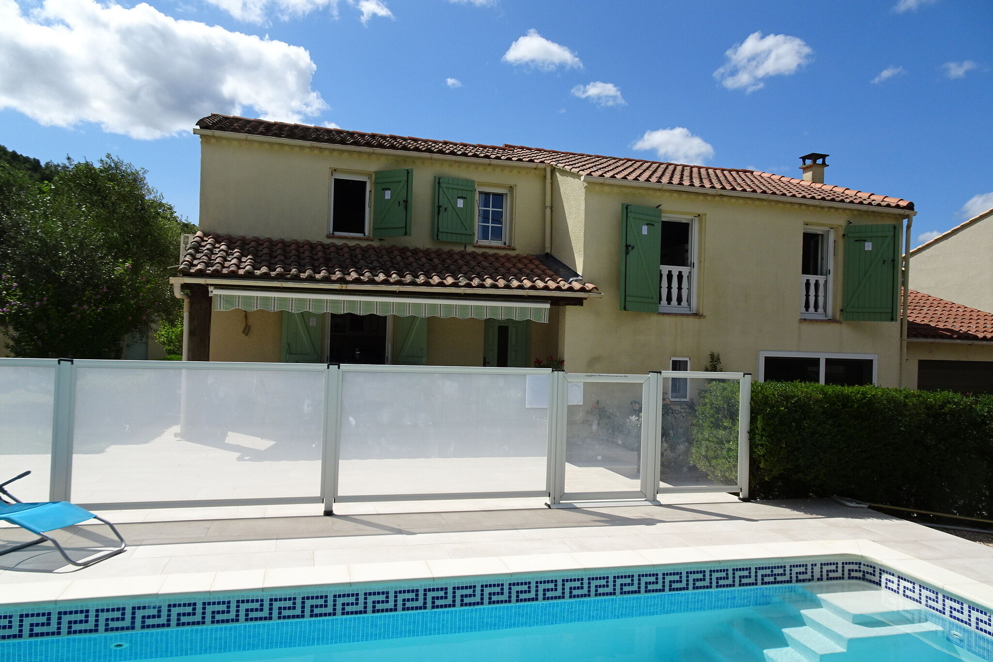 Attractive villa in La Tour-sur-Orb with pool
