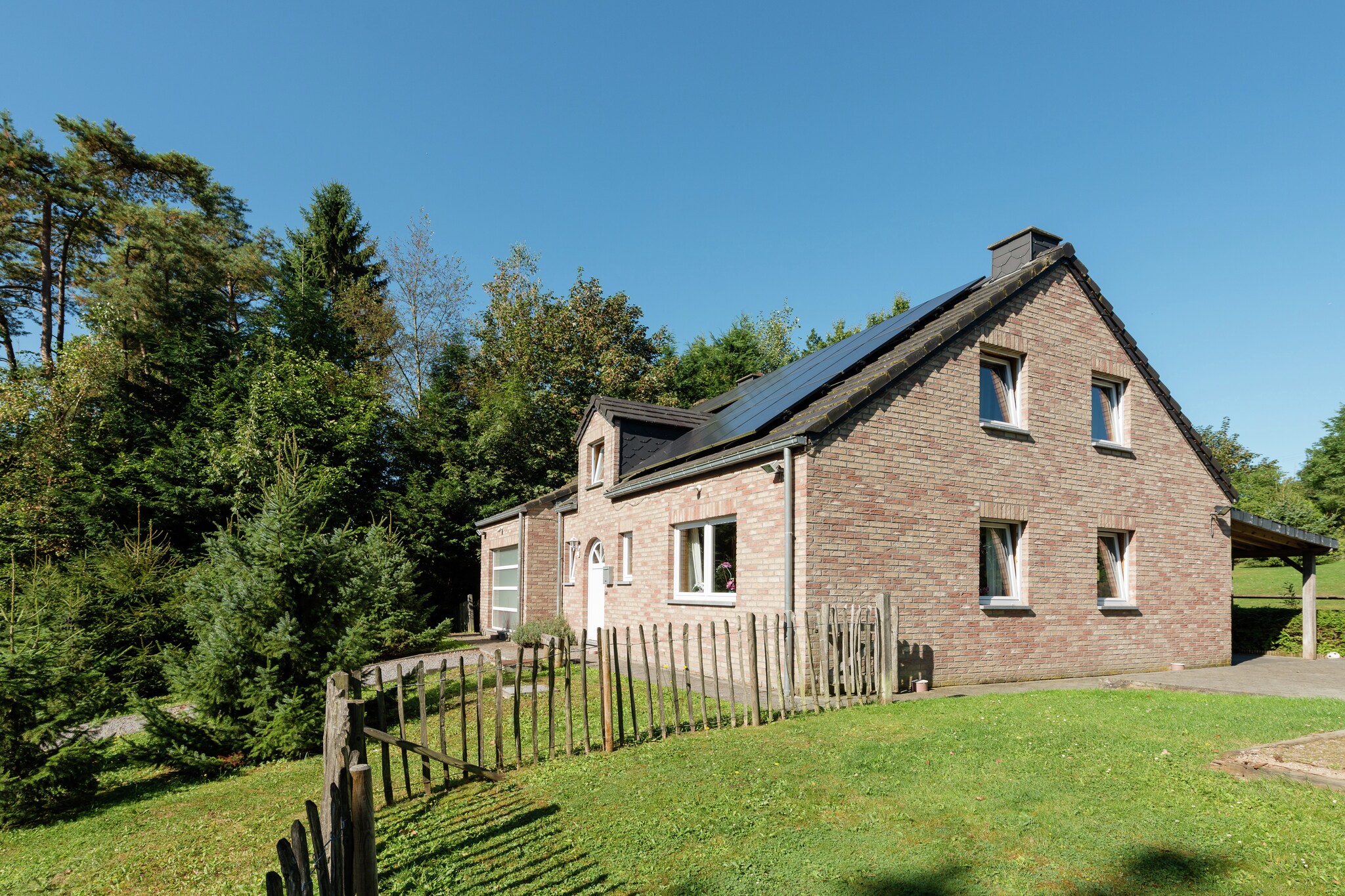 Vakantiehuizen Heure (Somme-Leuze) EUR-BE-5377-85