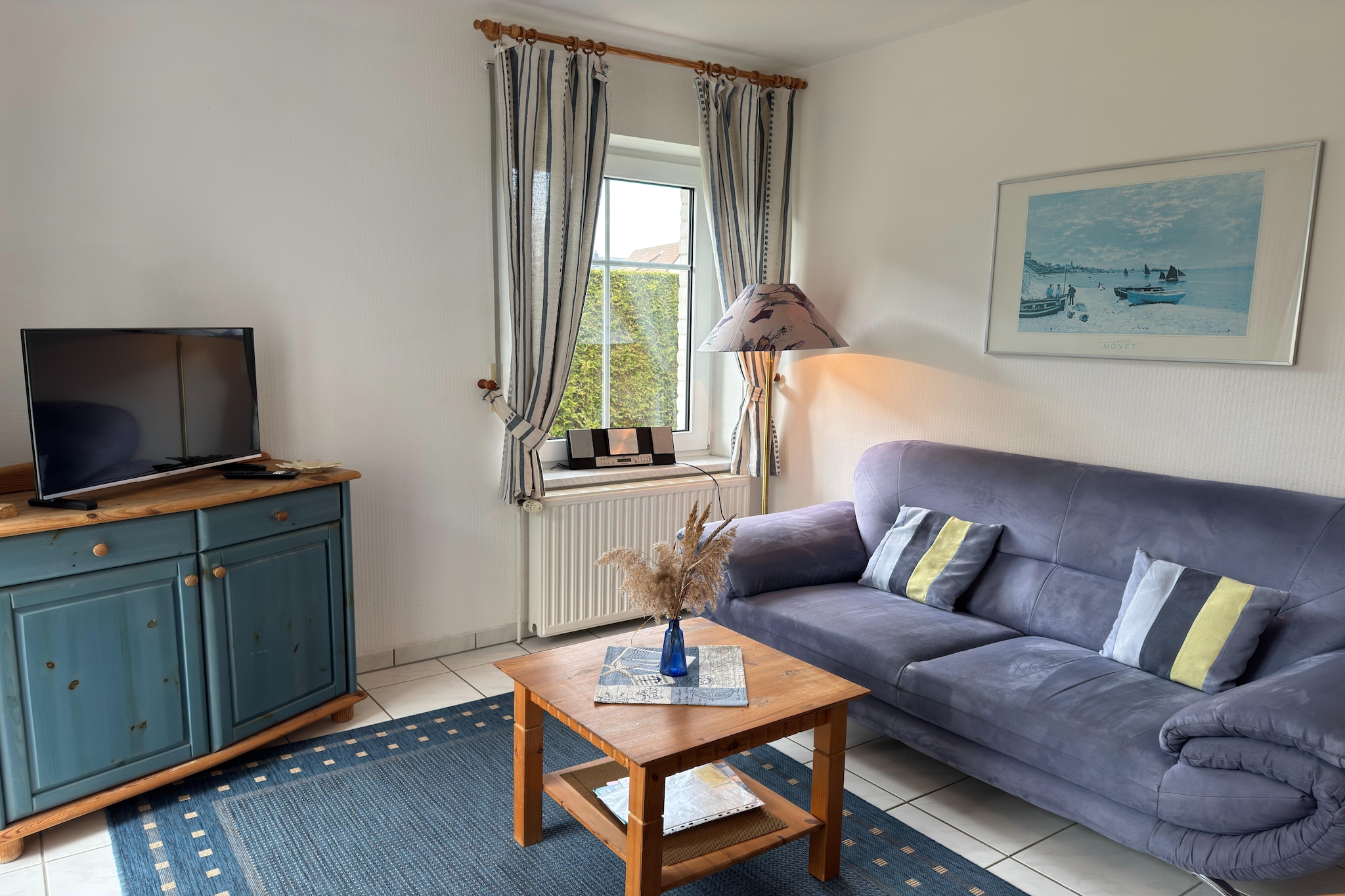 Just 500 meters from the white sands of Zingst, these four elegant holiday apartments span two levels in a stylish villa, offering a serene coastal retreat. Each apartment features a spacious living area, integrated kitchen, and separate dining space, with four bedrooms thoughtfully distributed across both floors. Whether you're sipping coffee on your private terrace or unwinding in the lush garden, the setting is perfect for soaking in the Baltic breeze.
Zingst, nestled between the Baltic Sea and the Bodden lagoon, is a haven for nature lovers and beachgoers alike. Stroll the long beach promenade, visit the Seebrücke Zingst, or explore the Darß primeval forest by bike. For a touch of culture, stop by the Max Hünten Haus photography center or dive into hands-on fun at the Experimentarium Zingst.
When it’s time to dine, enjoy fresh seafood at Strandkörbchen Hohwacht, savor seasonal dishes at Seaside, or indulge in waterfront dining at Restaurant STEGhouse