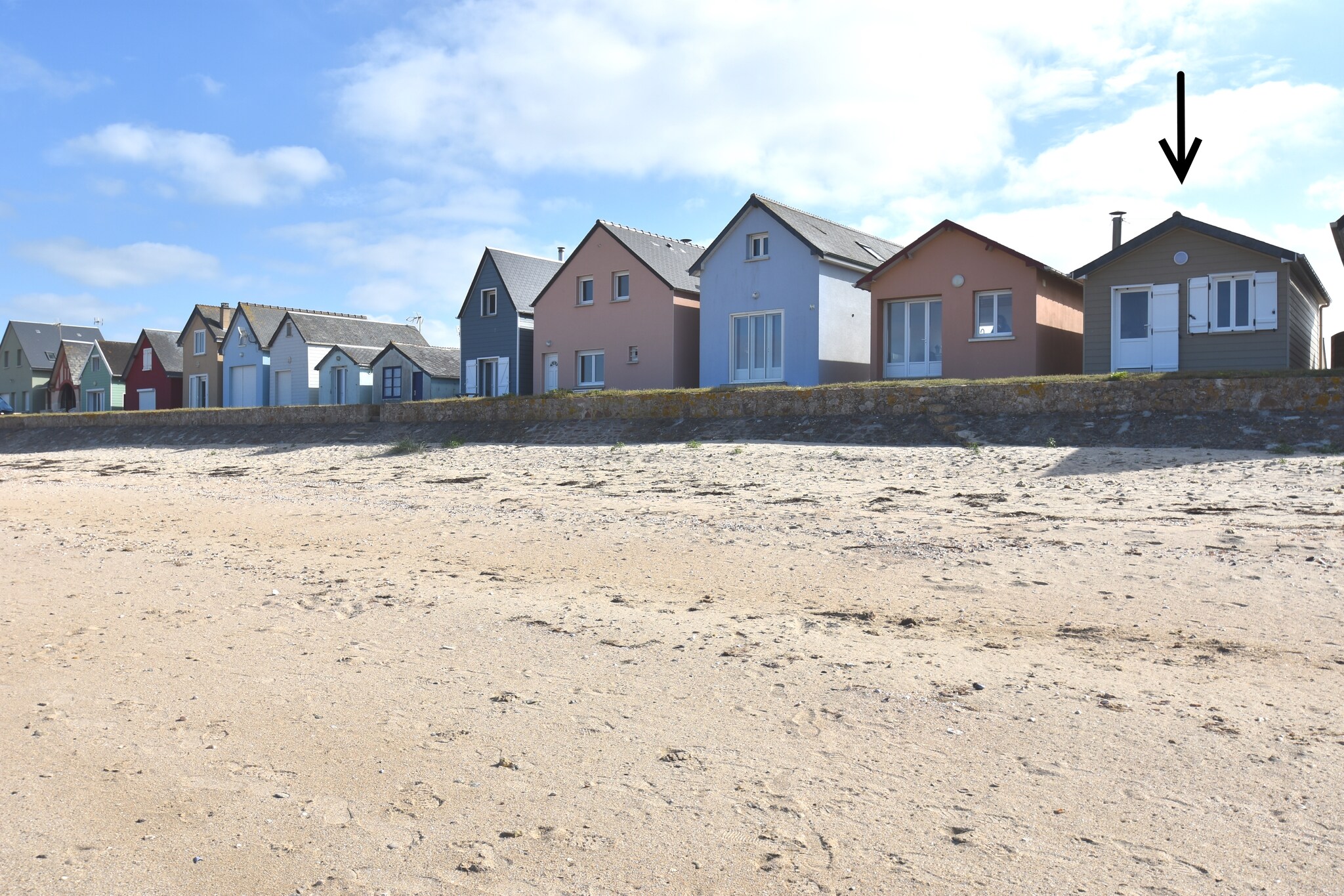 This beautiful 2-bedroom holiday home in Ravenoville is located directly on the beach. There is a terrace to enjoy the sunshine. Small families and groups will find the home perfect. 



Ravenoville is known for its beach and the colorful pastel fishing houses that line its shores. Ravenoville was also a pivotal player in the events of the Second World War. Thus, it is also significant for history and striking architecture. The nearest restaurants are in Ravenoville at 0.8 km. Supermarkets are 10 km away.



Wake up by the sea, where the view is different at every moment of the day. Via an outdoor staircase, you can reach the courtyard with a terrace and barbecue. The equipped kitchen helps to cook meals quickly in the morning and late at night. During the winter, you can read a book or watch TV by the fireplace. You can park your car in front of the door. You'll find a playground for the children at less than 50 m.