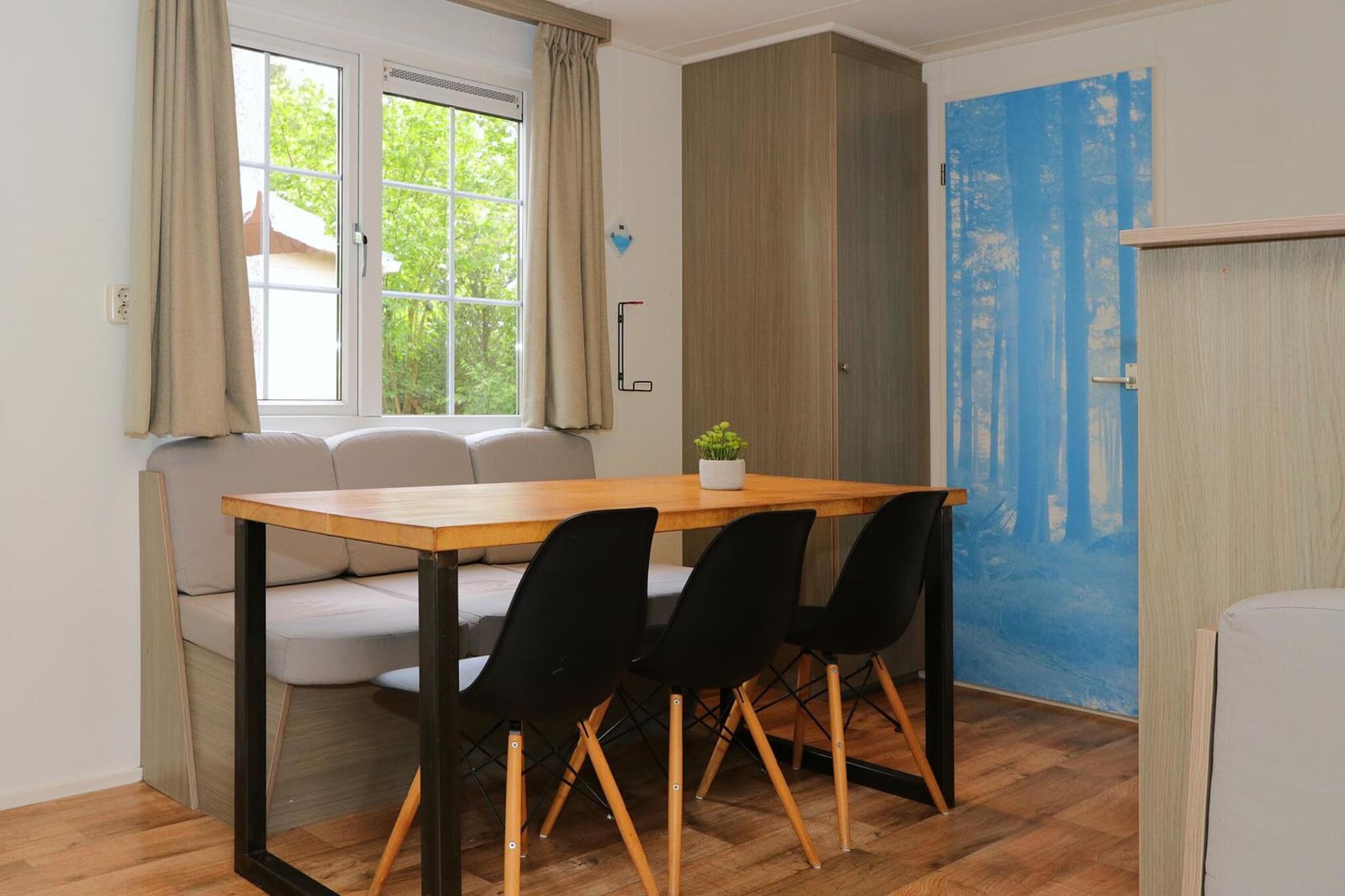 Mobilehome 6 - Salle à manger