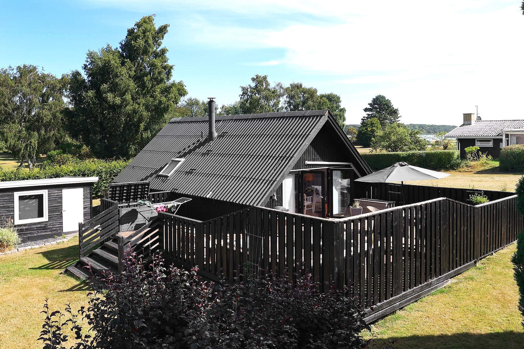 Holiday home located just about 100 meters from the coast on Enø, where there is a bathing jetty, and about 800 meters from fishing water. From the east-facing morning terrace there are views to the water and lovely views of the park area. The cottage has been modernized in 2019 with new kitchen, bathroom and furniture. Everything is bright and modern, and there is an air / air heat pump and wood stove for a cozy evening. There is a bedroom, loft and extra bed in the living room. The house has a secluded terrace for sunbathing and approx. 8 min via path to bathing water / bathing jetty. Not for rent to youth groups.
A refundable deposit might be charged closer to your check-in date. This deposit covers utilities consumed during your stay and any additional services that may be taken. The final amount will be adjusted based on actual meter readings, actual usage of extra services, and any remaining balance will be refunded within 21 days after checkout.