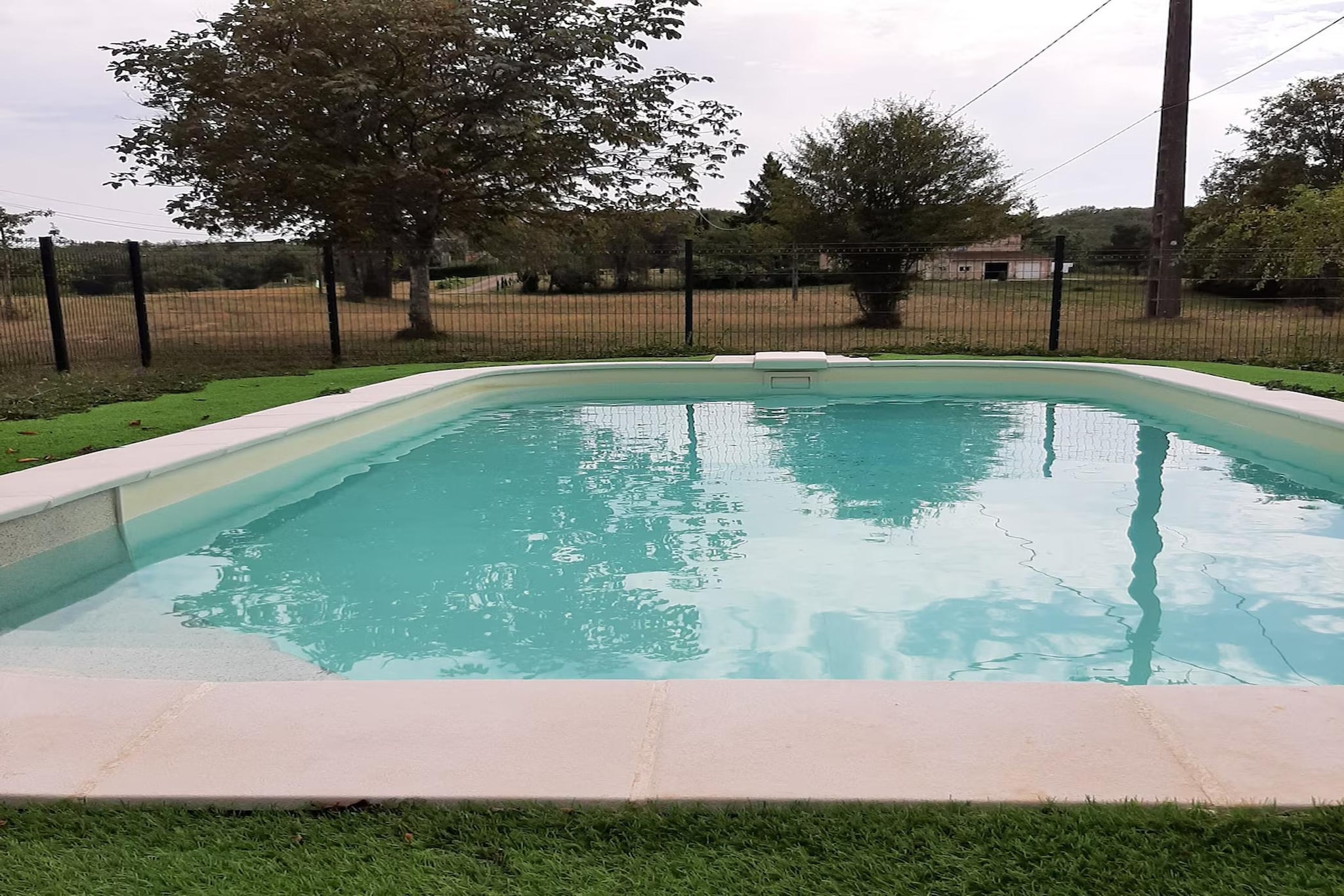 Jolie maison le Catalo-Zwembad