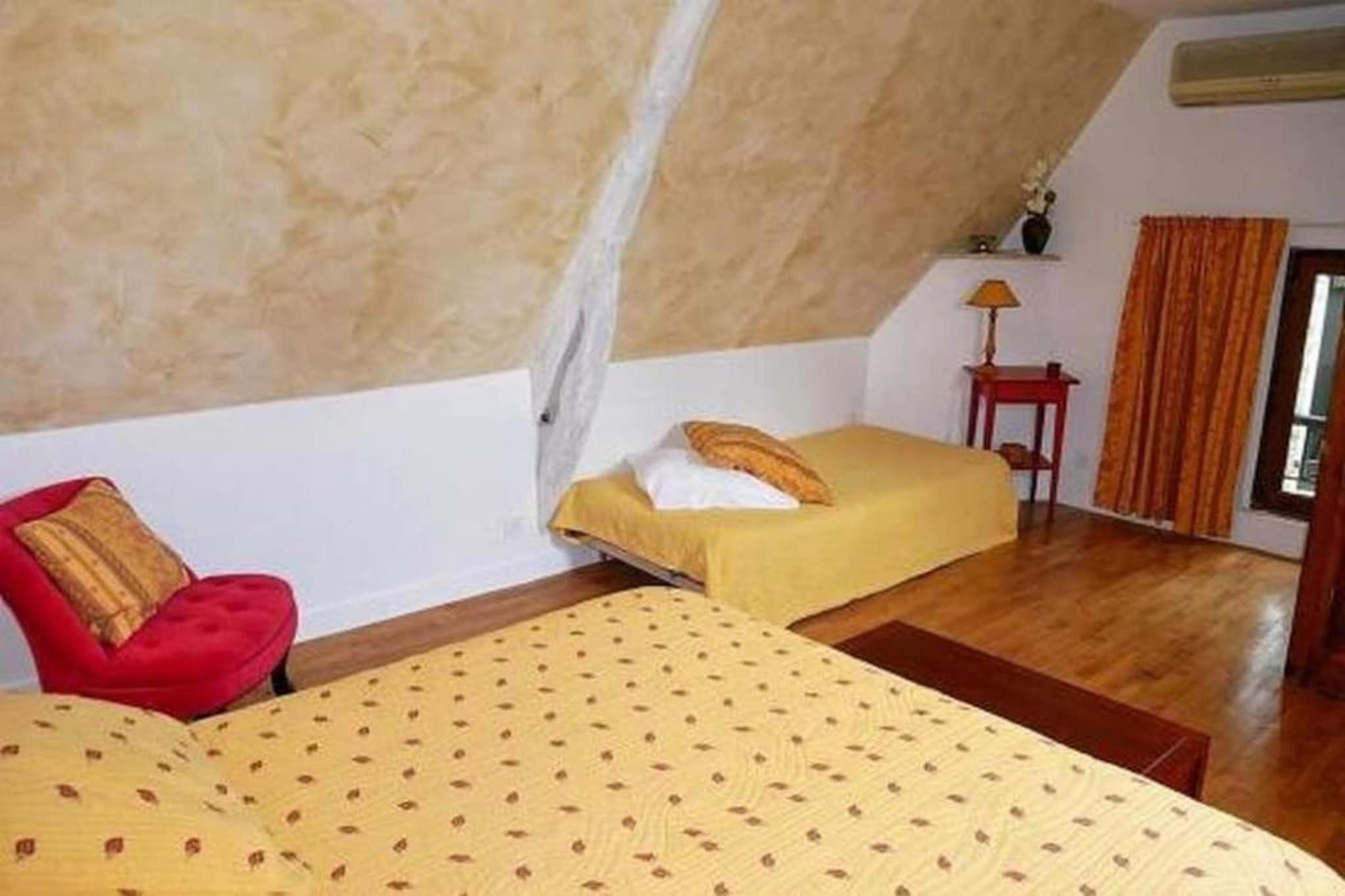 Jolie maison le Catalo-Slaapkamer