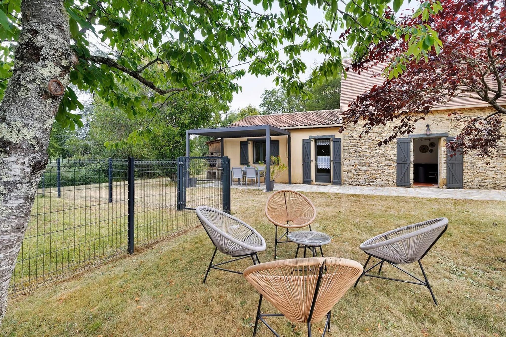Jolie maison le Catalo - Buitenkant zomer