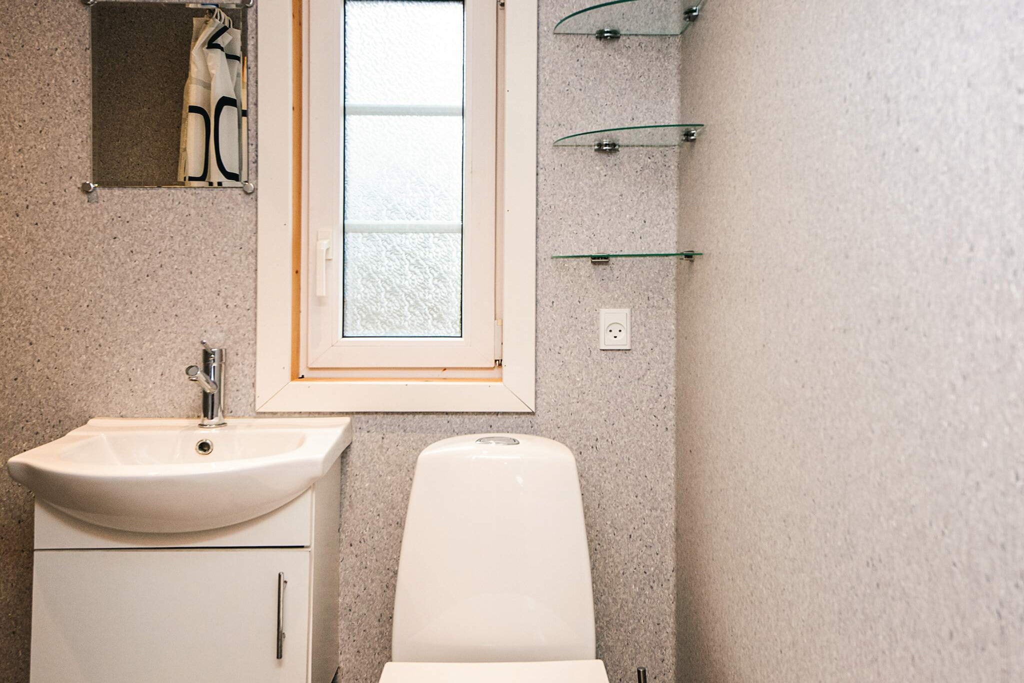 Rustieke Cottage nabij Kvie Lake-By Traum-Binnen