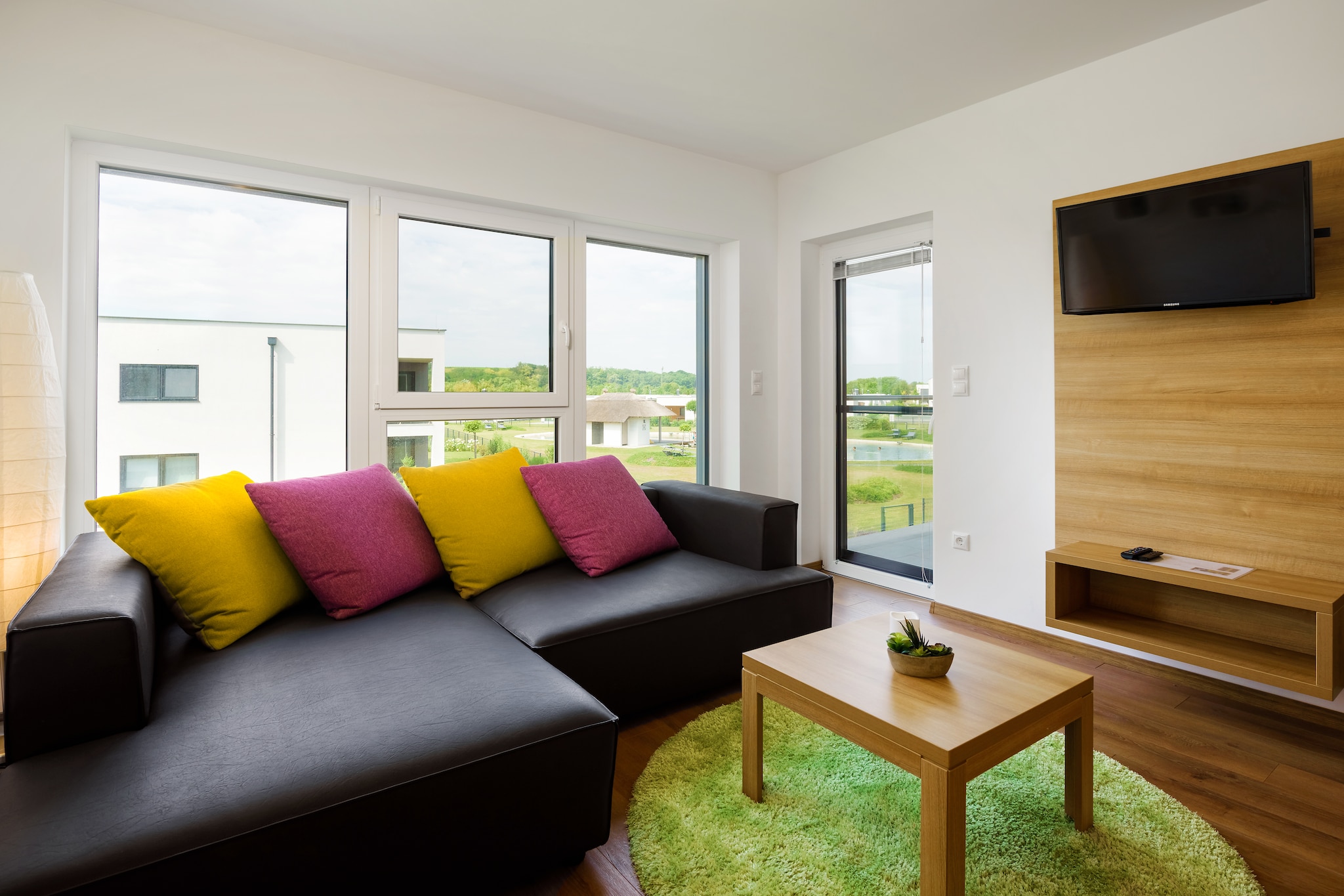 Heritage Apartment with Swimming Pond