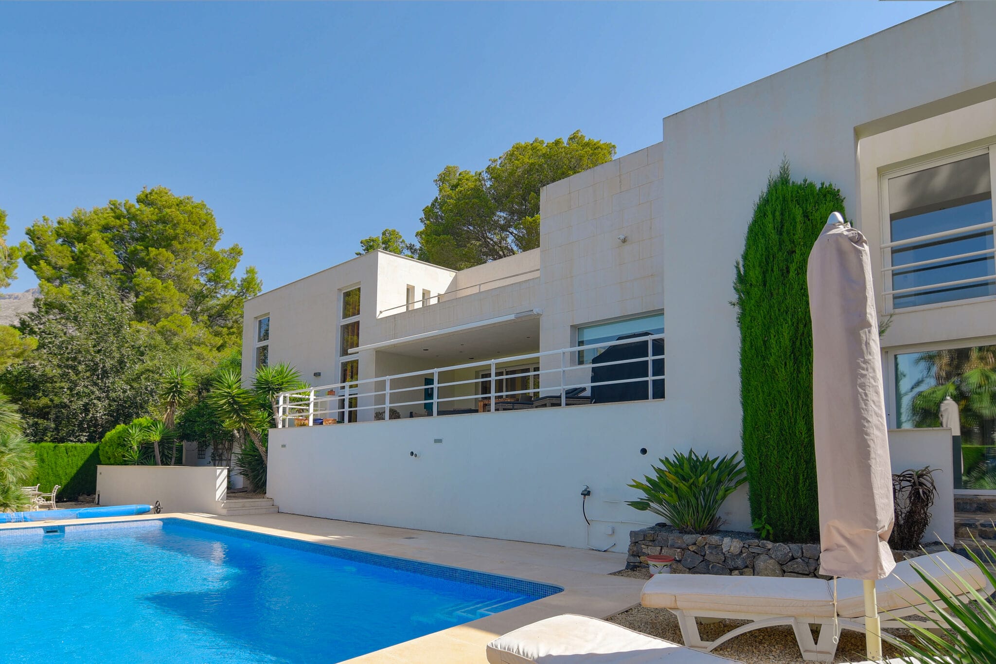 Lavish Villa by the Golf Grounds in Altea with private pool