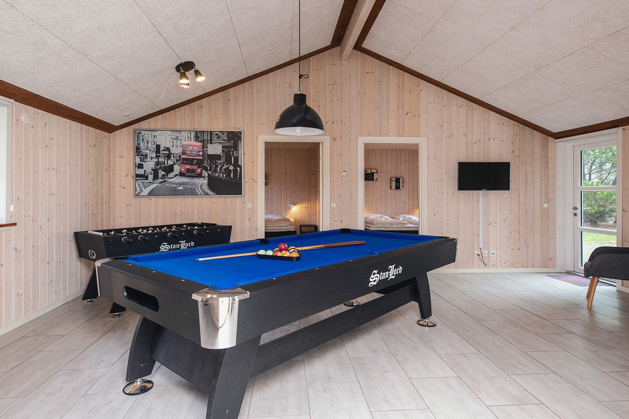 8 person holiday home in Oksbøl