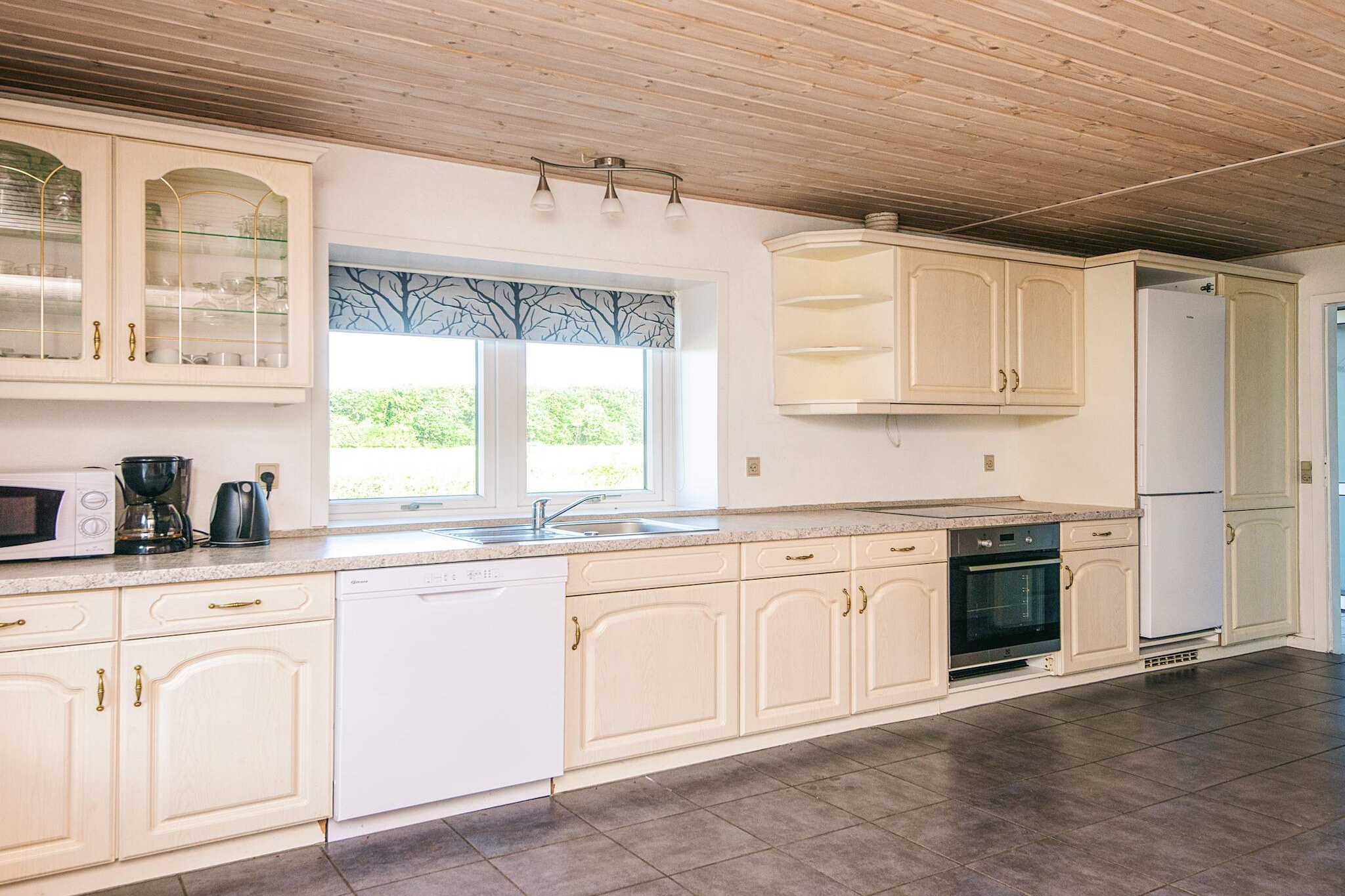 12 person holiday home in Bredebro-By Traum-Indoor